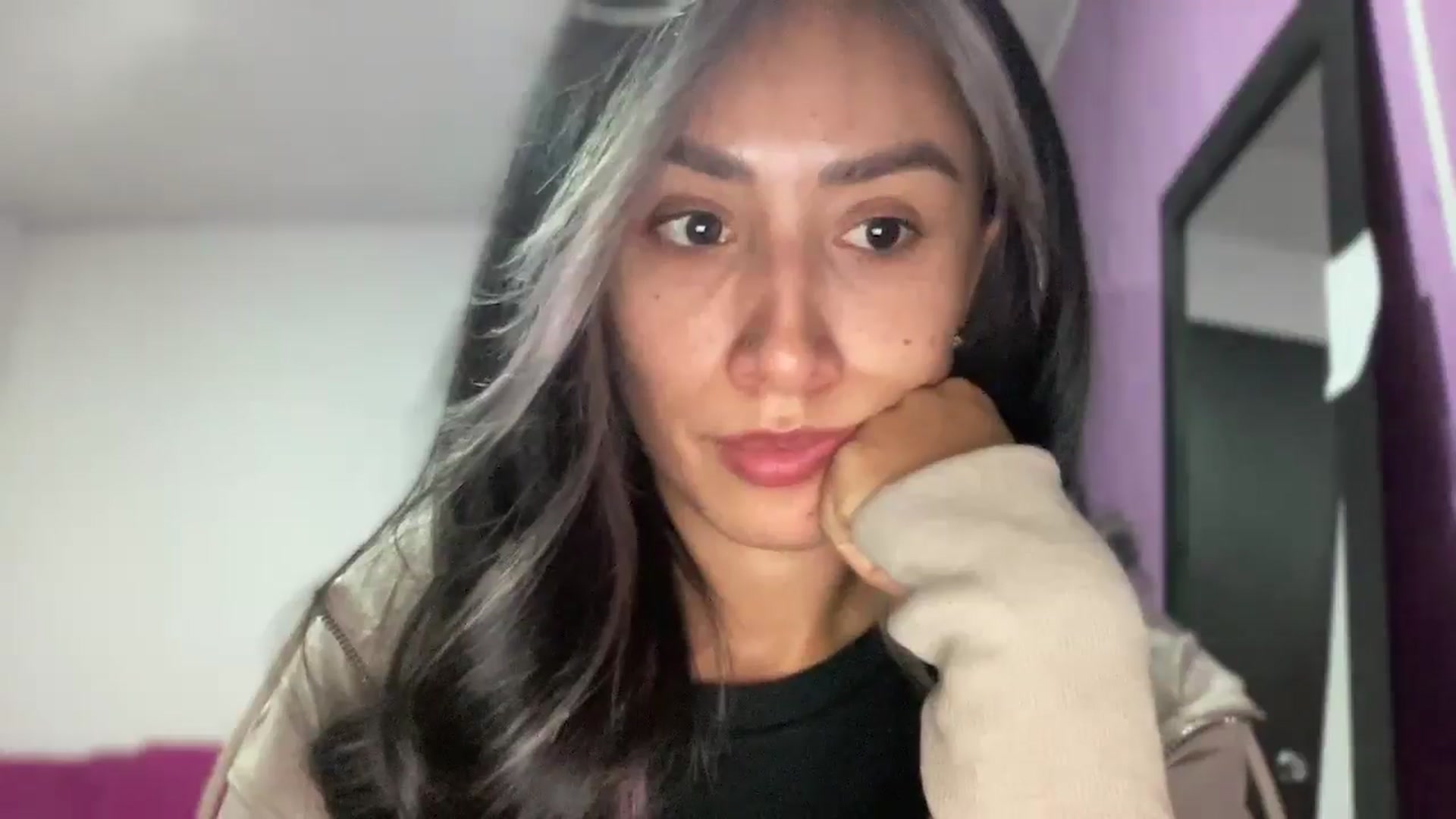 Gallery image thumbnail from SophieBecker's myfreecams stream on, 09/05/2025, 03:17 image 18 of 20