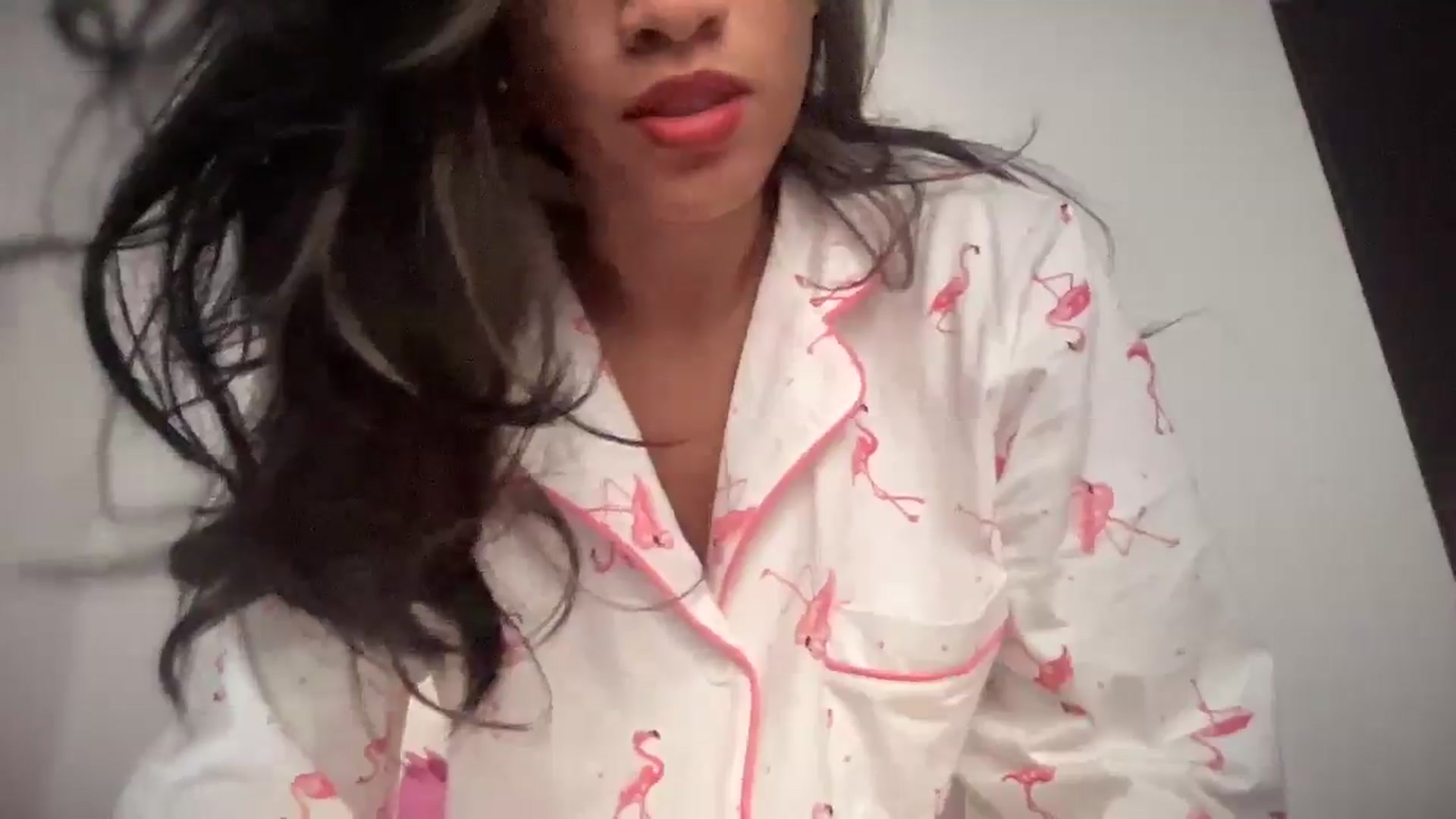 Gallery image thumbnail from SophieBecker's myfreecams stream on, 10/19/2025, 16:01 image 4 of 20
