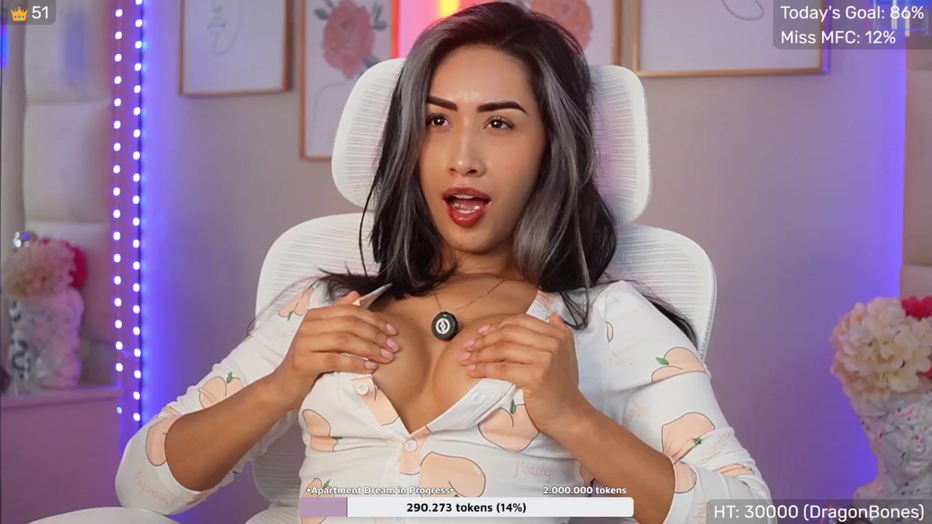 Gallery image thumbnail from SophieBecker's myfreecams stream on, 10/21/2025, 04:23 image 8 of 20