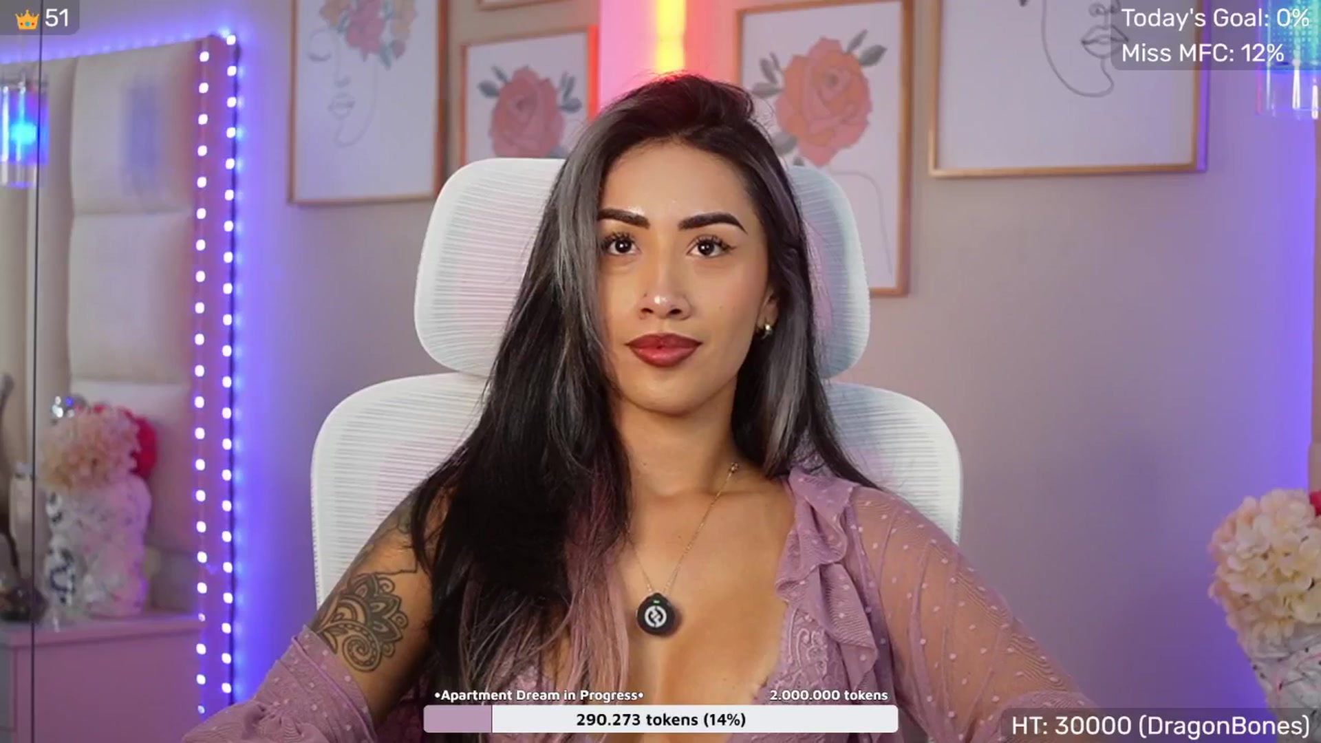 Gallery image thumbnail from SophieBecker's myfreecams stream on, 10/22/2025, 24:43 image 4 of 20
