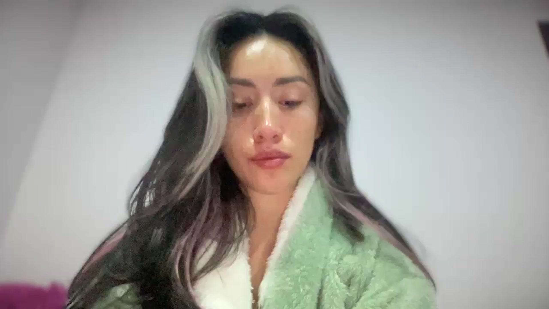 Gallery image thumbnail from SophieBecker's myfreecams stream on, 11/07/2025, 05:02 image 15 of 20