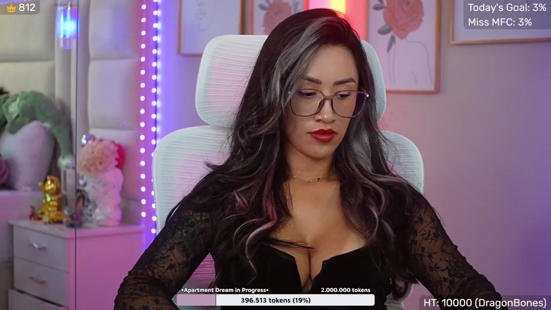 Gallery image thumbnail from SophieBecker's myfreecams stream on, 11/16/2025, 23:59 image 10 of 20