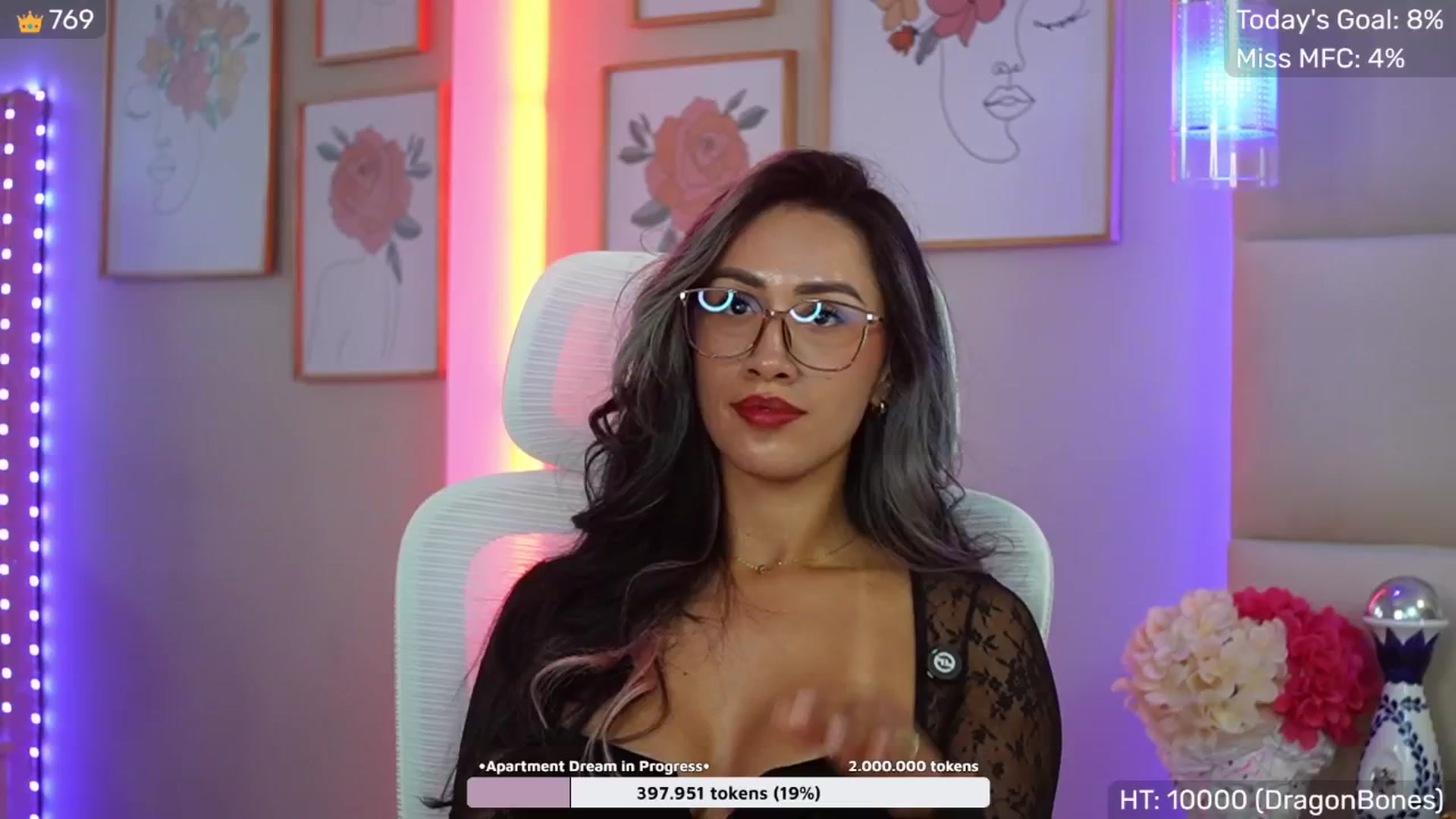 Gallery image thumbnail from SophieBecker's myfreecams stream on, 11/17/2025, 24:39 image 1 of 20