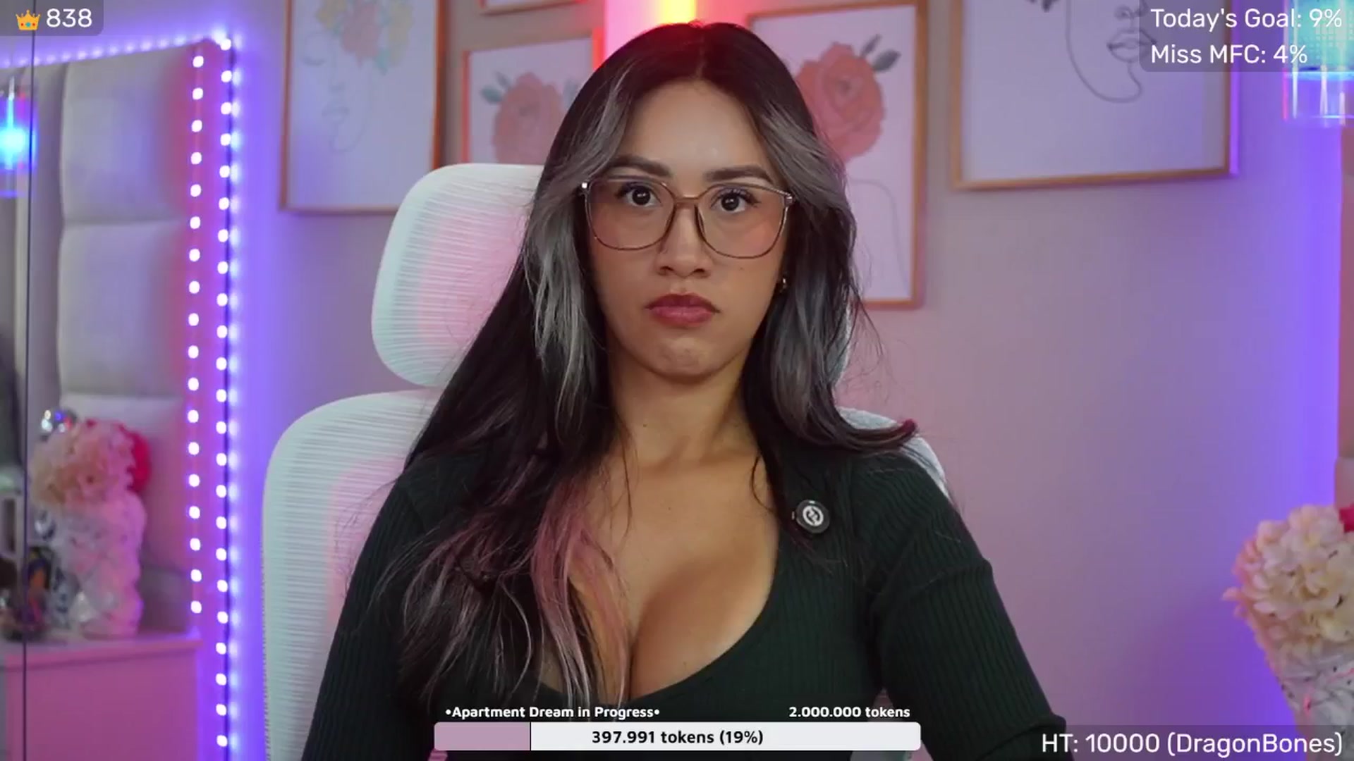 Gallery image thumbnail from SophieBecker's myfreecams stream on, 11/18/2025, 22:14 image 18 of 20