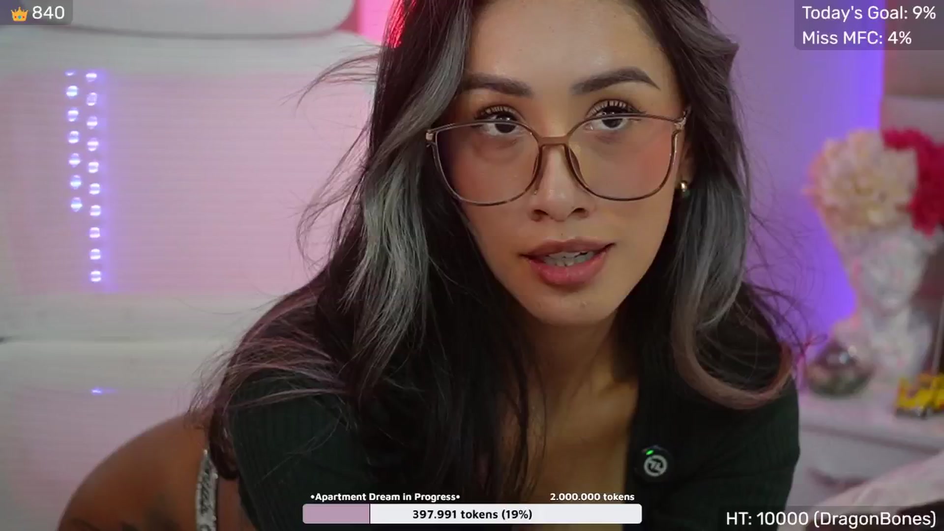 Gallery image thumbnail from SophieBecker's myfreecams stream on, 11/18/2025, 22:14 image 5 of 20