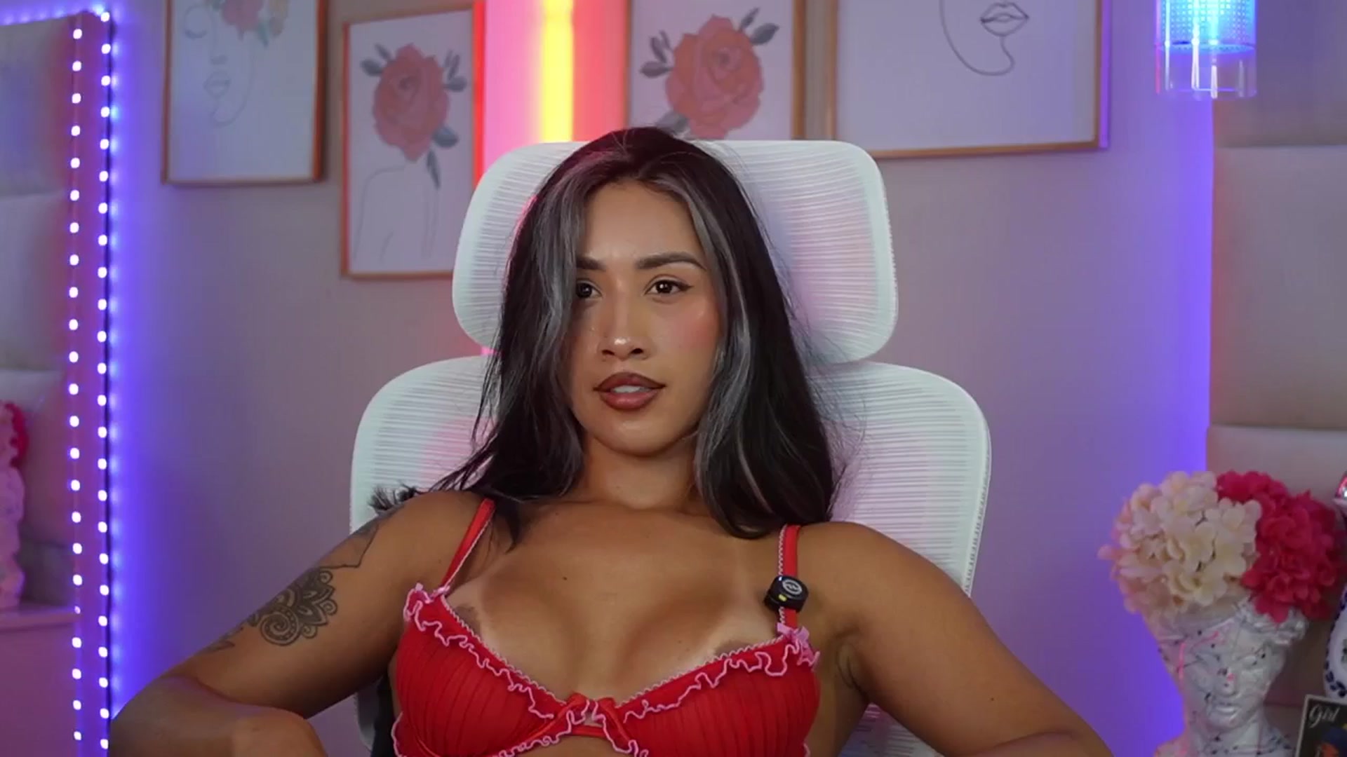 Gallery image thumbnail from SophieBecker's myfreecams stream on, 02/11/2026, 22:01 image 20 of 20