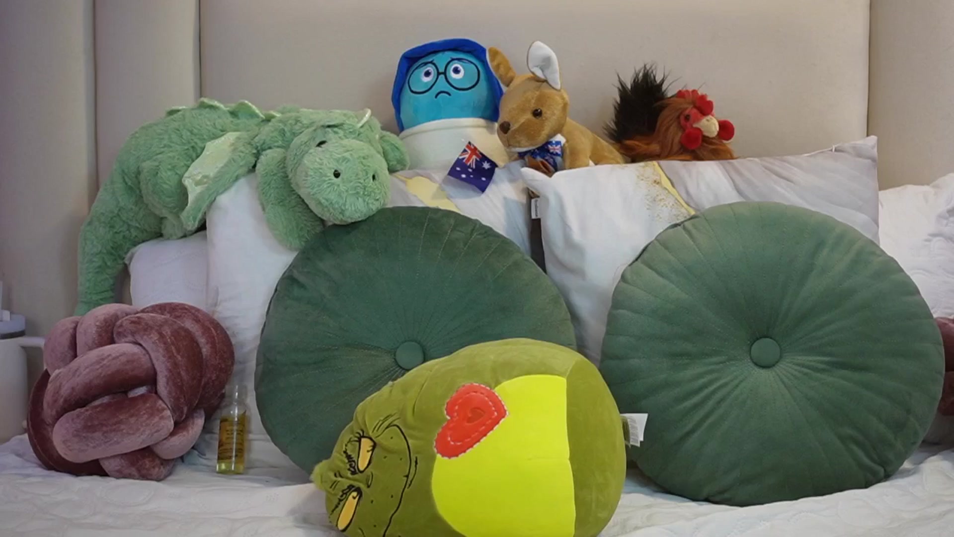 Gallery image thumbnail from SophieBecker's myfreecams stream on, 02/19/2026, 20:41 image 18 of 20