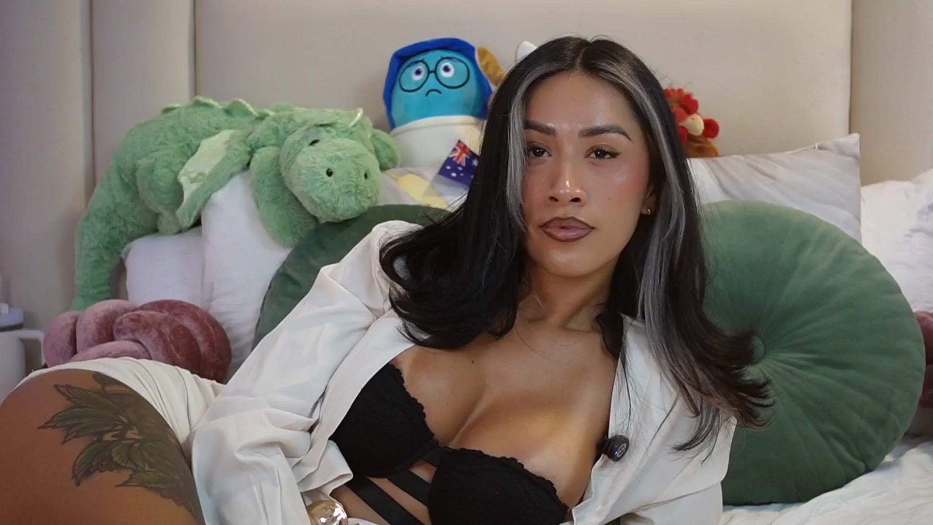 Gallery image thumbnail from SophieBecker's myfreecams stream on, 02/19/2026, 20:41 image 16 of 20