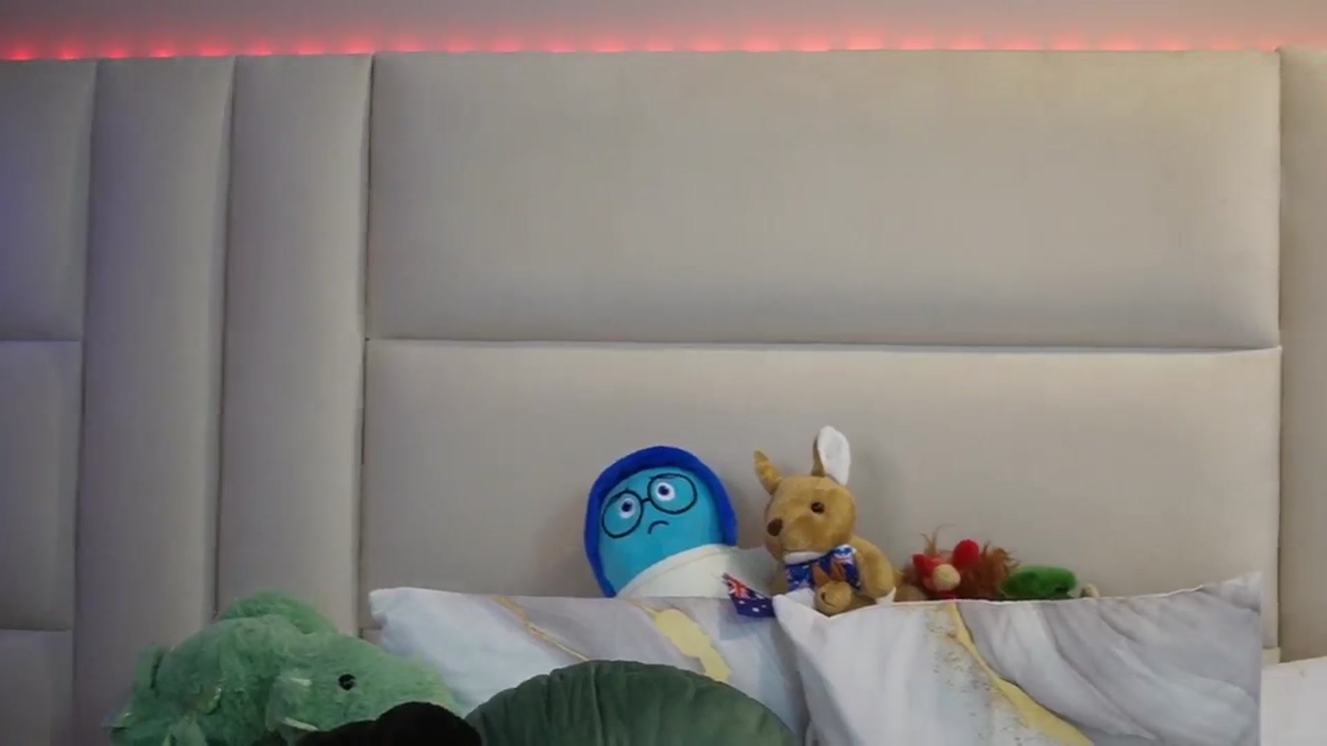 Gallery image thumbnail from SophieBecker's myfreecams stream on, 03/01/2026, 19:00 image 15 of 20