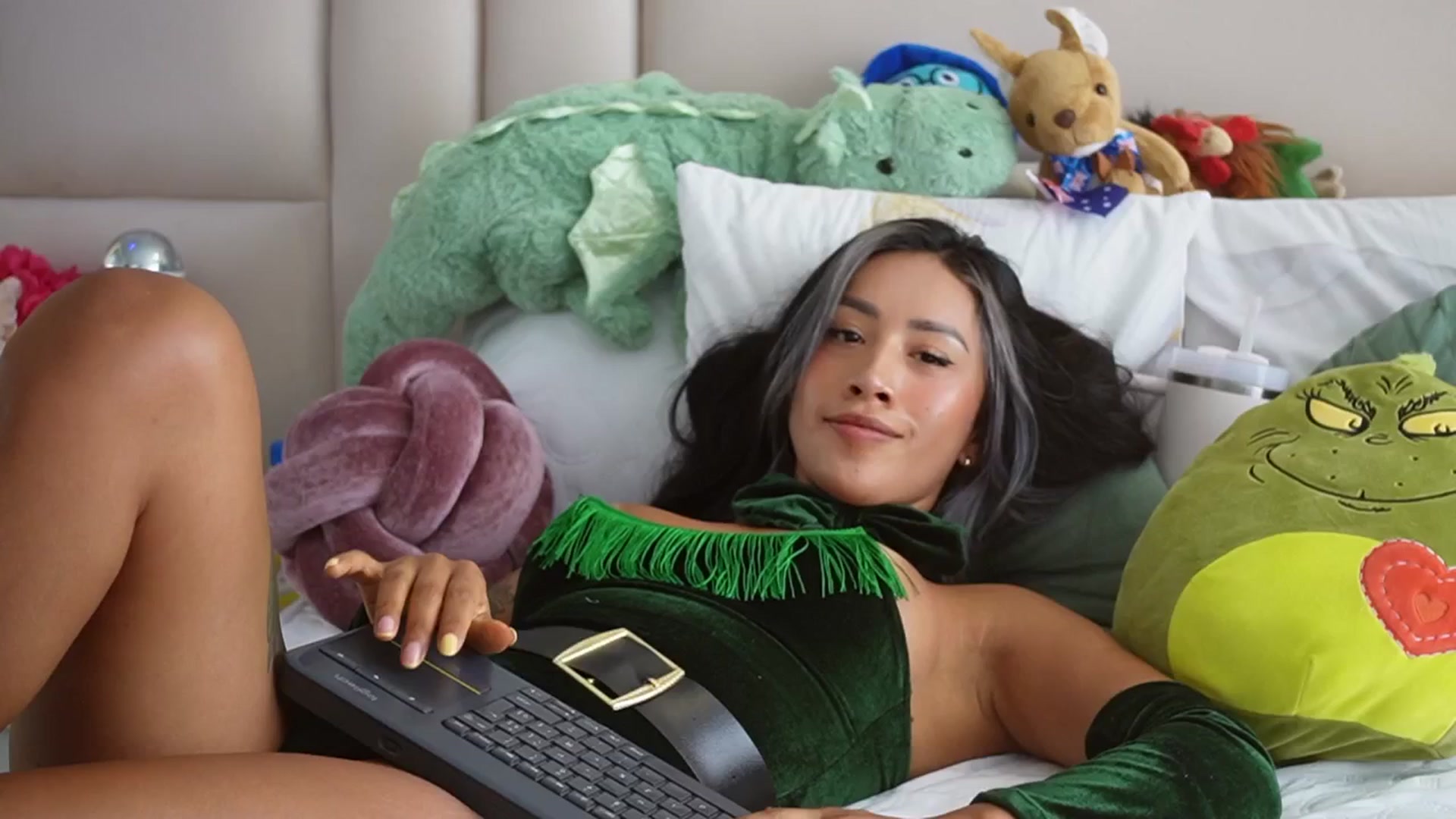 Gallery image thumbnail from SophieBecker's myfreecams stream on, 03/15/2026, 20:21 image 15 of 20