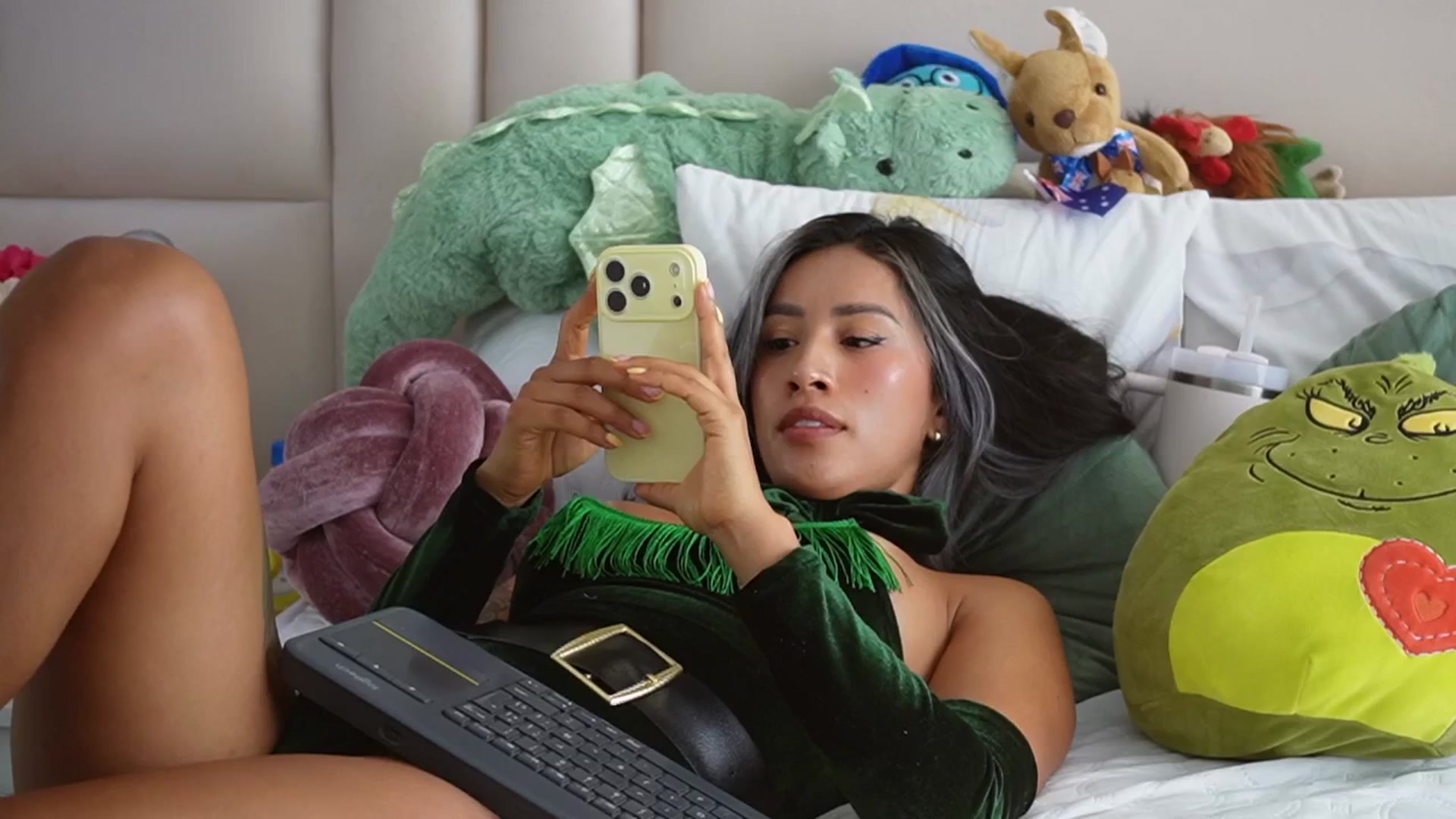 Gallery image thumbnail from SophieBecker's myfreecams stream on, 03/15/2026, 20:21 image 14 of 20