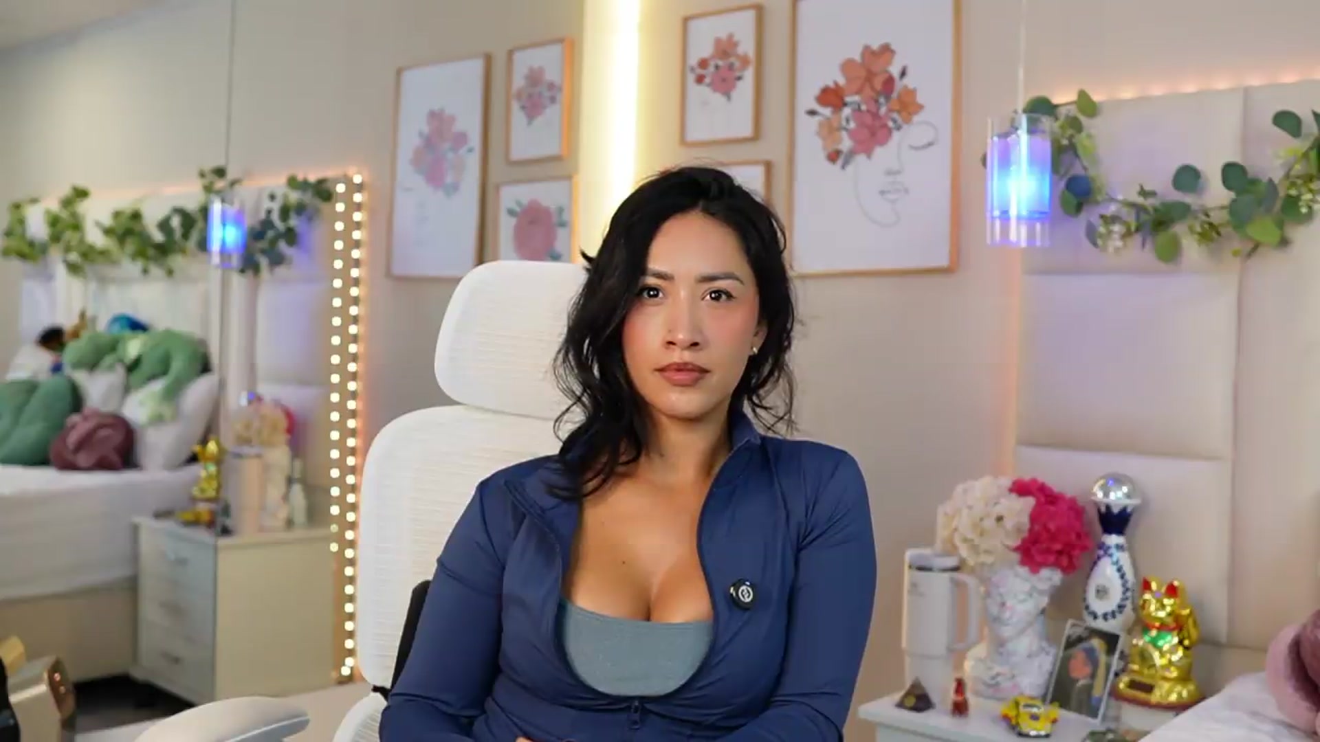 Gallery image thumbnail from SophieBecker's myfreecams stream on, 08/04/2026, 23:16 image 20 of 20