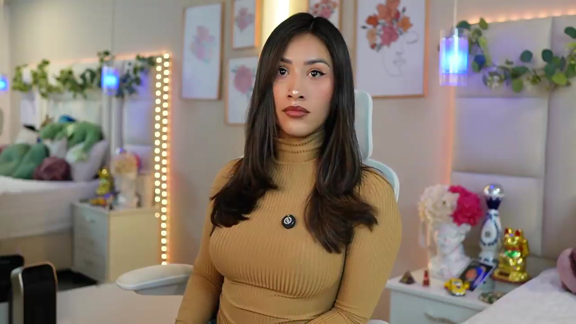 Gallery image thumbnail from SophieBecker's myfreecams stream on, 08/06/2026, 20:09 image 14 of 20