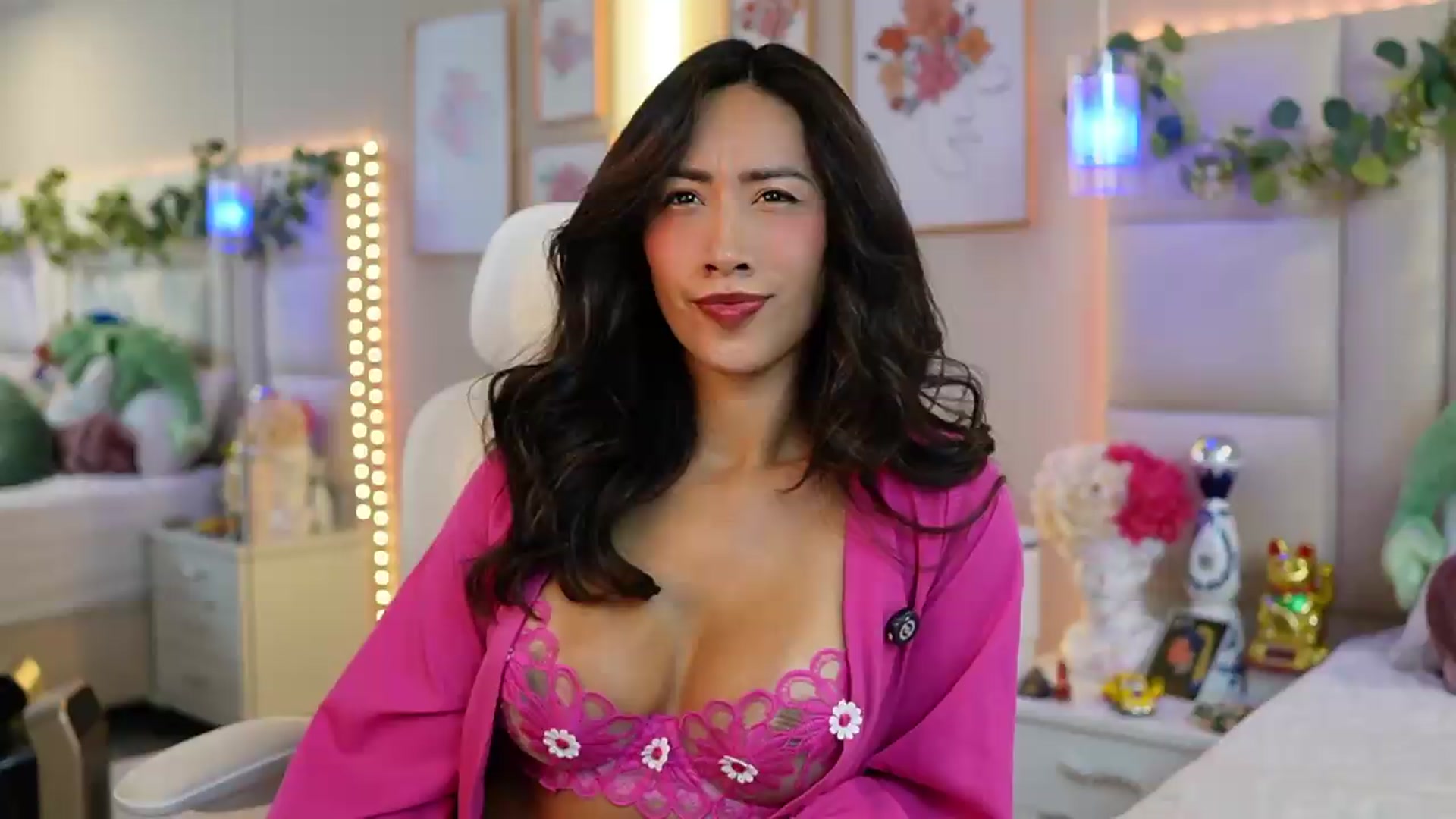 Gallery image thumbnail from SophieBecker's myfreecams stream on, 08/21/2026, 21:57 image 18 of 20