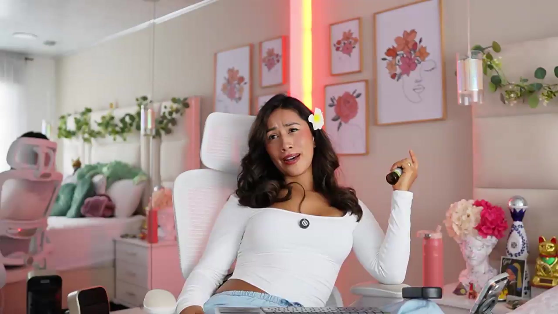 Gallery image thumbnail from SophieBecker's myfreecams stream on, 08/29/2026, 21:24 image 6 of 20