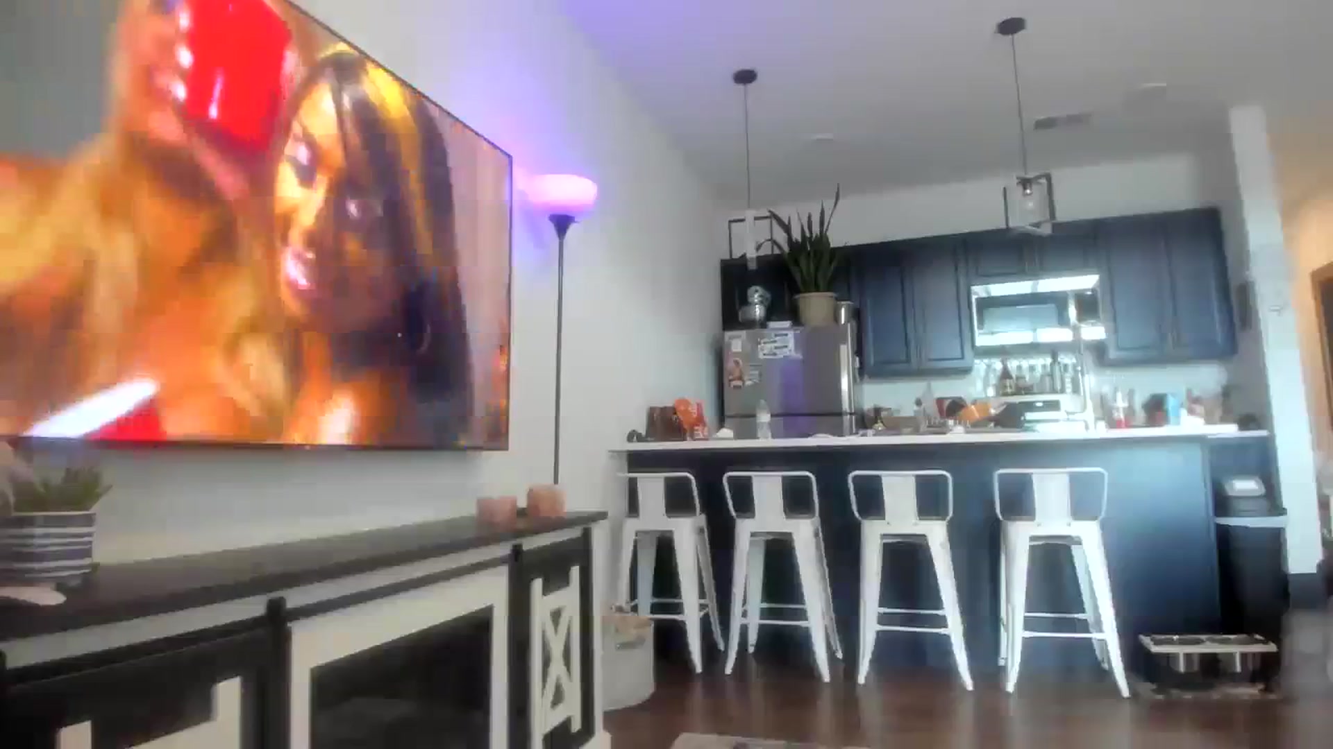 Gallery image thumbnail from SophieBenz's myfreecams stream on, 08/03/2023, 20:36 image 13 of 20