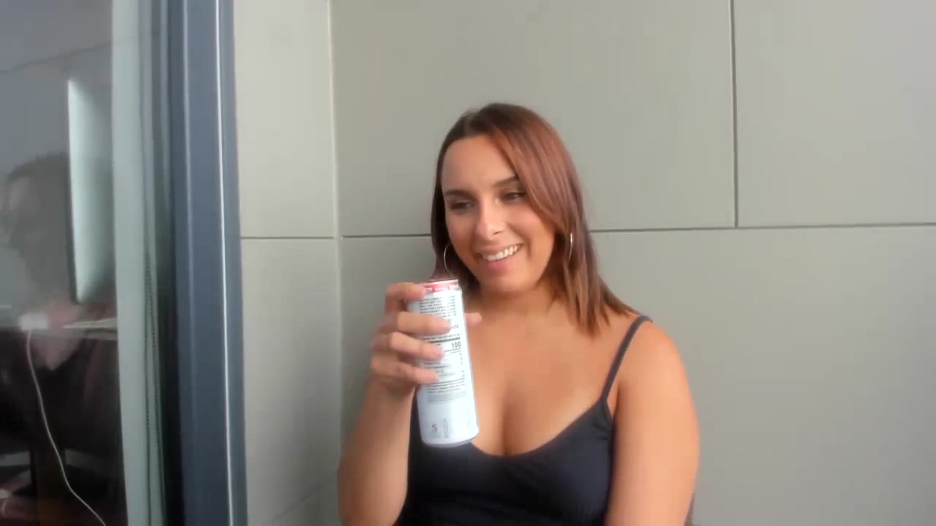 Gallery image thumbnail from SophieBenz's myfreecams stream on, 08/03/2023, 21:33 image 19 of 20