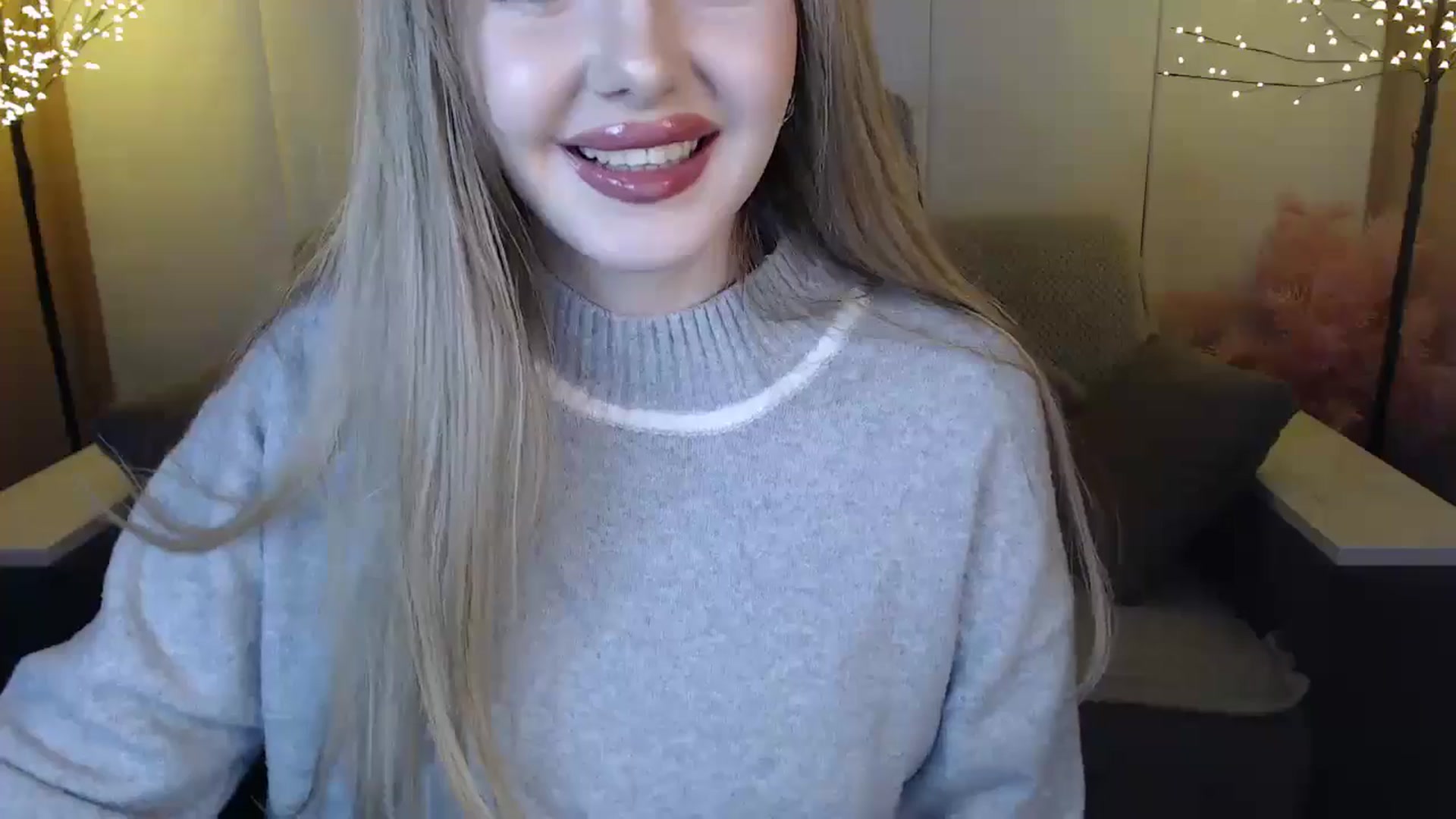 Gallery image thumbnail from SophieKing's myfreecams stream on, 01/05/2025, 09:38 image 5 of 20