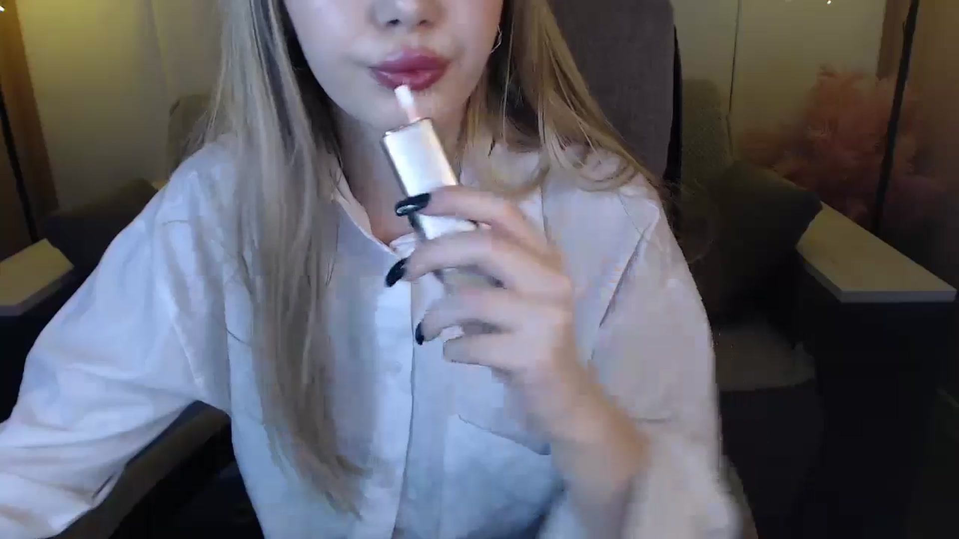 Gallery image thumbnail from SophieKing's myfreecams stream on, 01/05/2025, 13:08 image 10 of 20