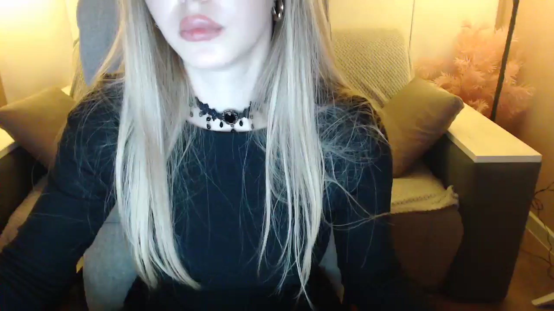 Gallery image thumbnail from SophieKing's myfreecams stream on, 01/06/2025, 11:48 image 20 of 20
