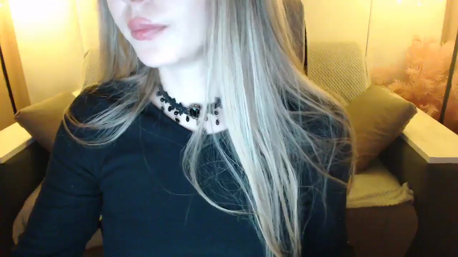 Gallery image thumbnail from SophieKing's myfreecams stream on, 01/06/2025, 13:00 image 14 of 20