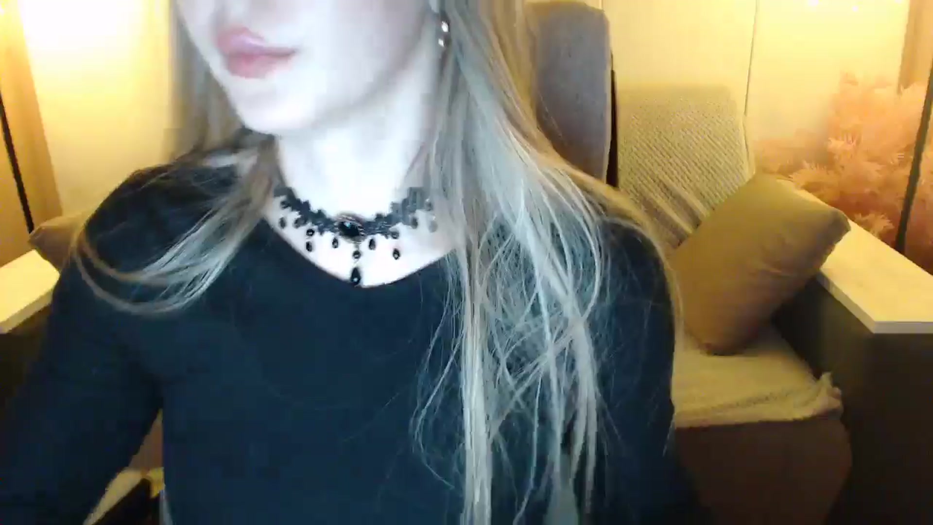 Gallery image thumbnail from SophieKing's myfreecams stream on, 01/06/2025, 13:00 image 16 of 20