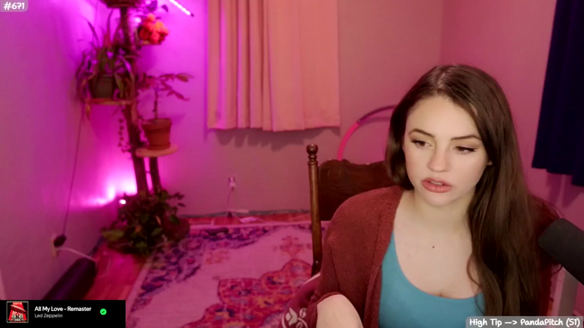 Gallery image thumbnail from SophieLouWho's myfreecams stream on, 11/30/2025, 05:40 image 7 of 20