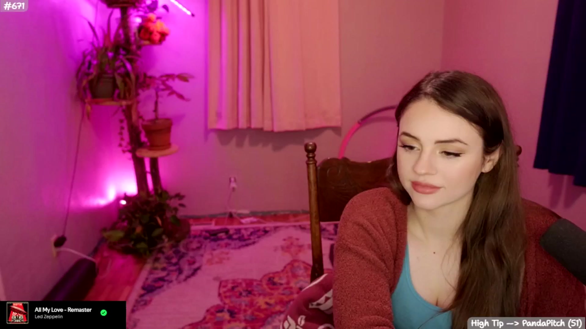 Gallery image thumbnail from SophieLouWho's myfreecams stream on, 11/30/2025, 05:40 image 10 of 20