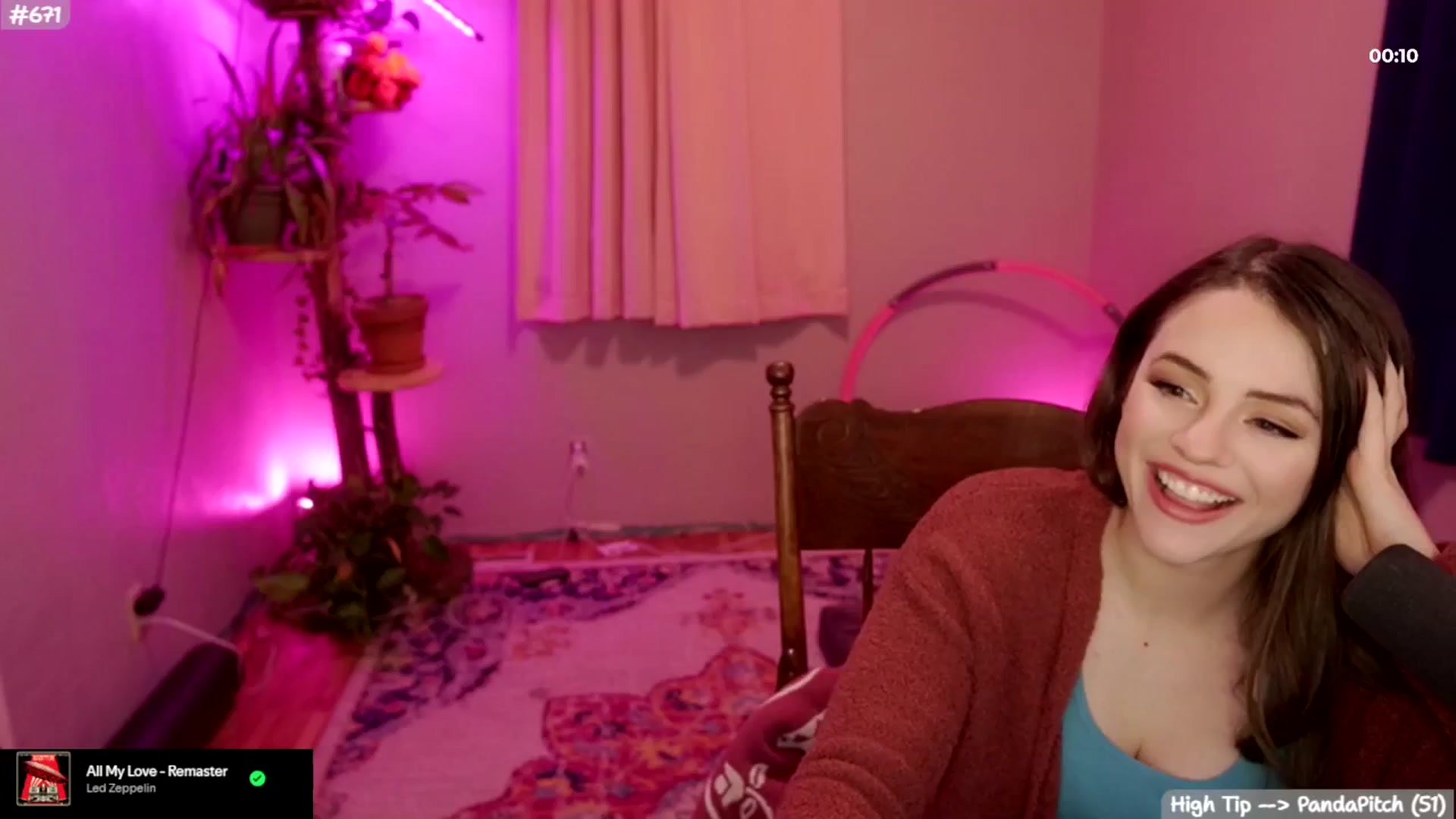 Gallery image thumbnail from SophieLouWho's myfreecams stream on, 11/30/2025, 05:40 image 5 of 20