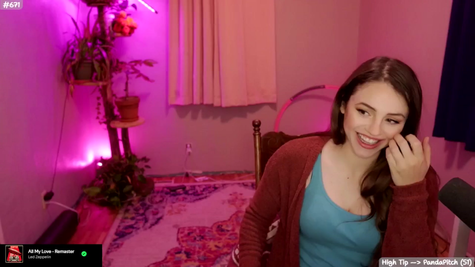 Gallery image thumbnail from SophieLouWho's myfreecams stream on, 11/30/2025, 05:40 image 9 of 20