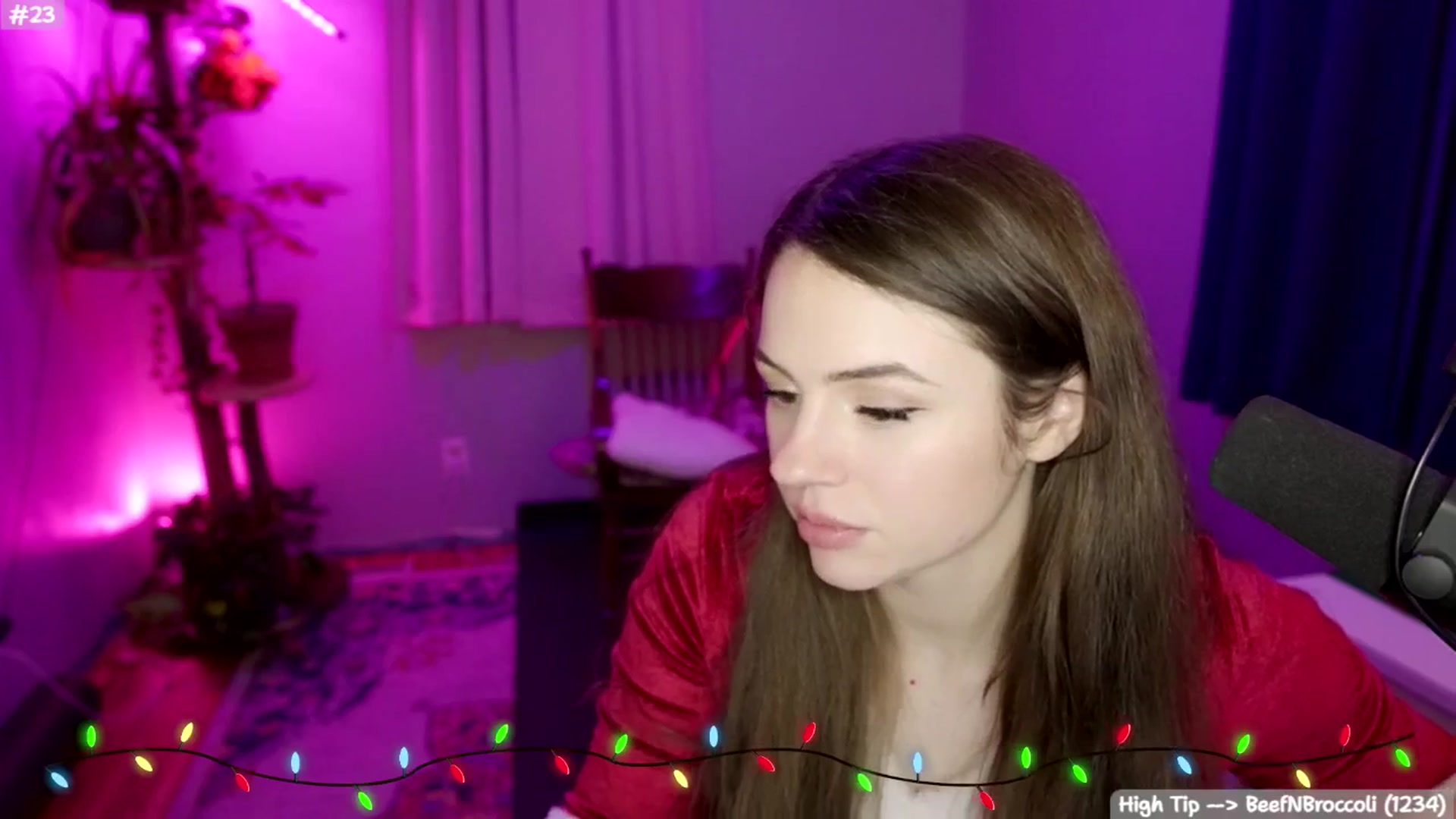 Gallery image thumbnail from SophieLouWho's myfreecams stream on, 12/11/2025, 08:00 image 18 of 20