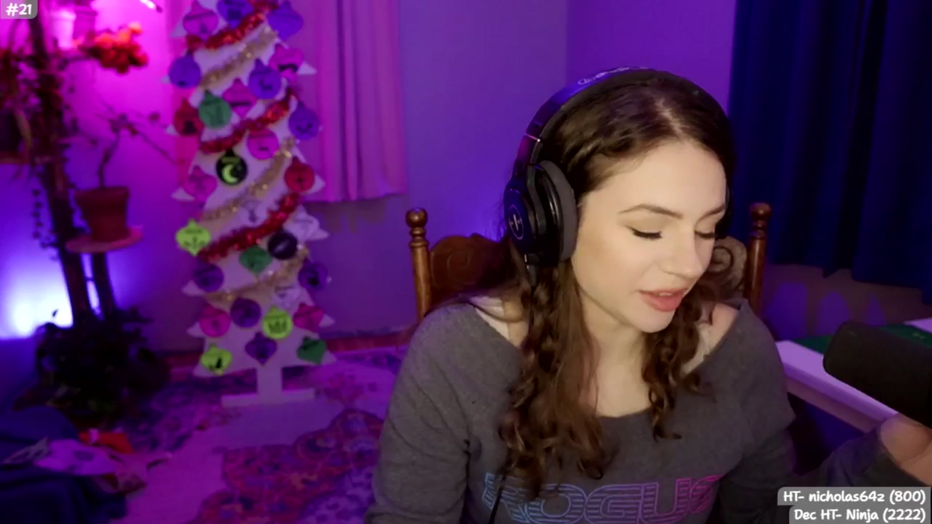 Gallery image thumbnail from SophieLouWho's myfreecams stream on, 12/28/2025, 08:30 image 6 of 20