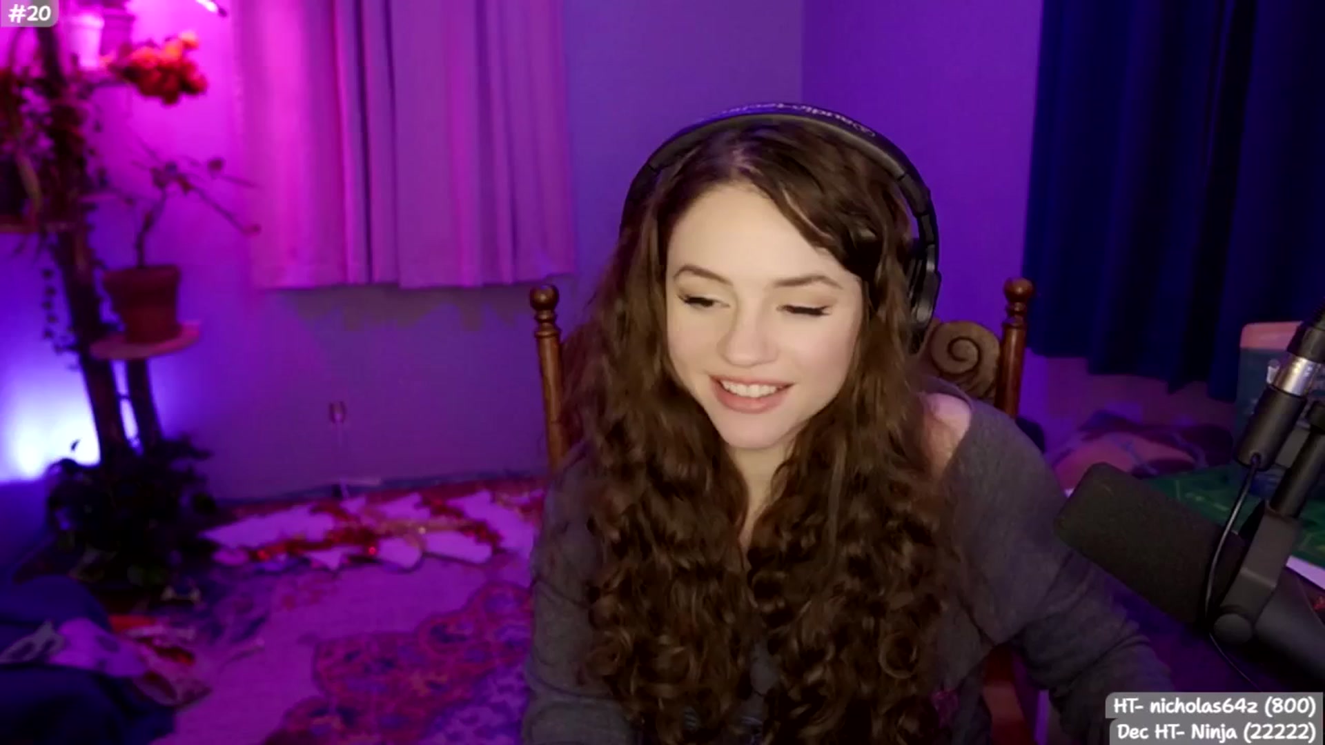 Gallery image thumbnail from SophieLouWho's myfreecams stream on, 12/28/2025, 10:23 image 6 of 20