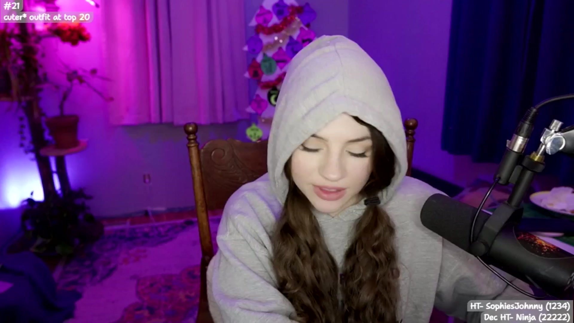 Gallery image thumbnail from SophieLouWho's myfreecams stream on, 12/30/2025, 09:54 image 17 of 20