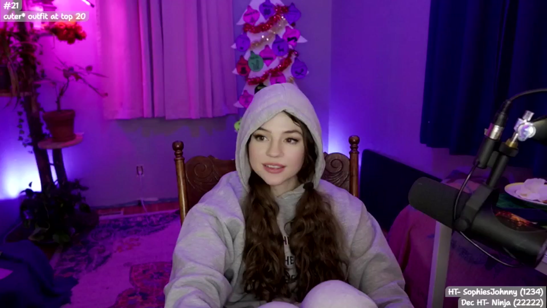 Gallery image thumbnail from SophieLouWho's myfreecams stream on, 12/30/2025, 09:54 image 19 of 20