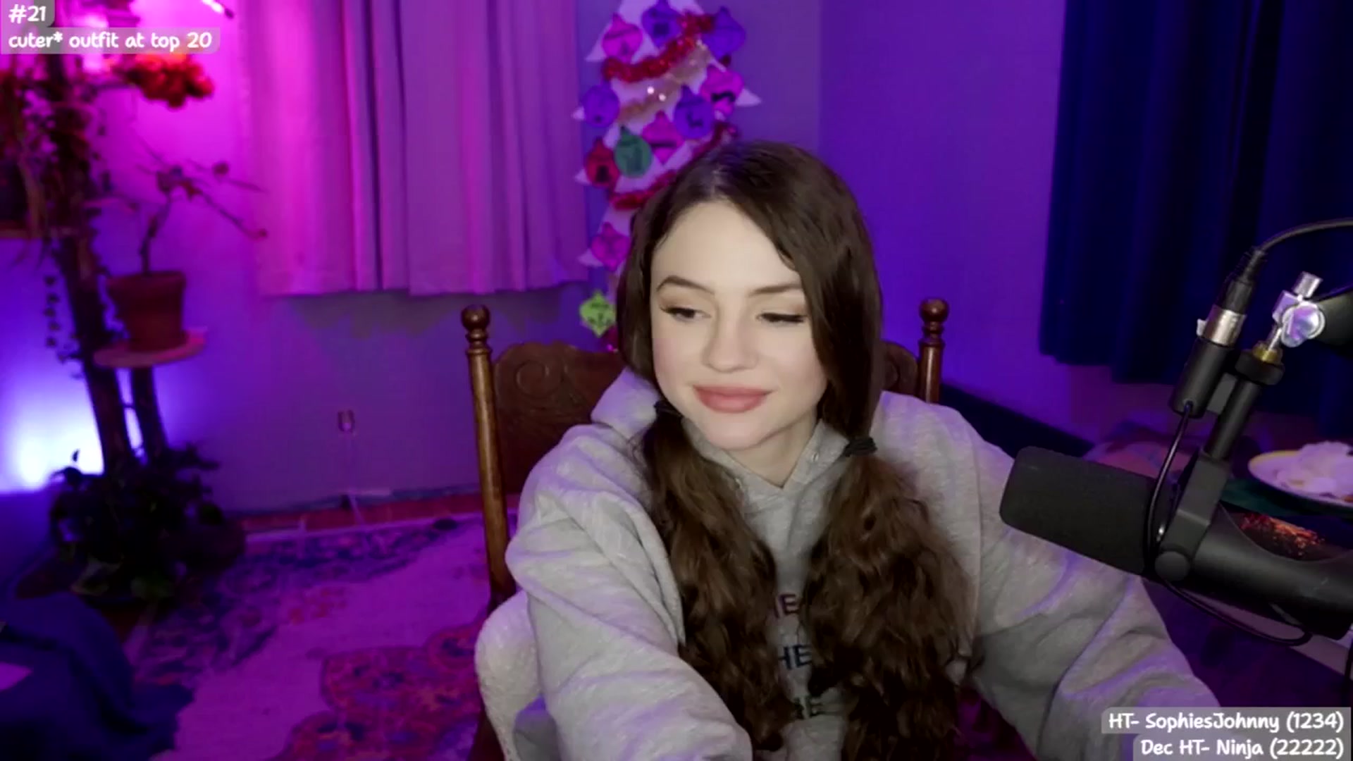 Gallery image thumbnail from SophieLouWho's myfreecams stream on, 12/30/2025, 09:54 image 13 of 20