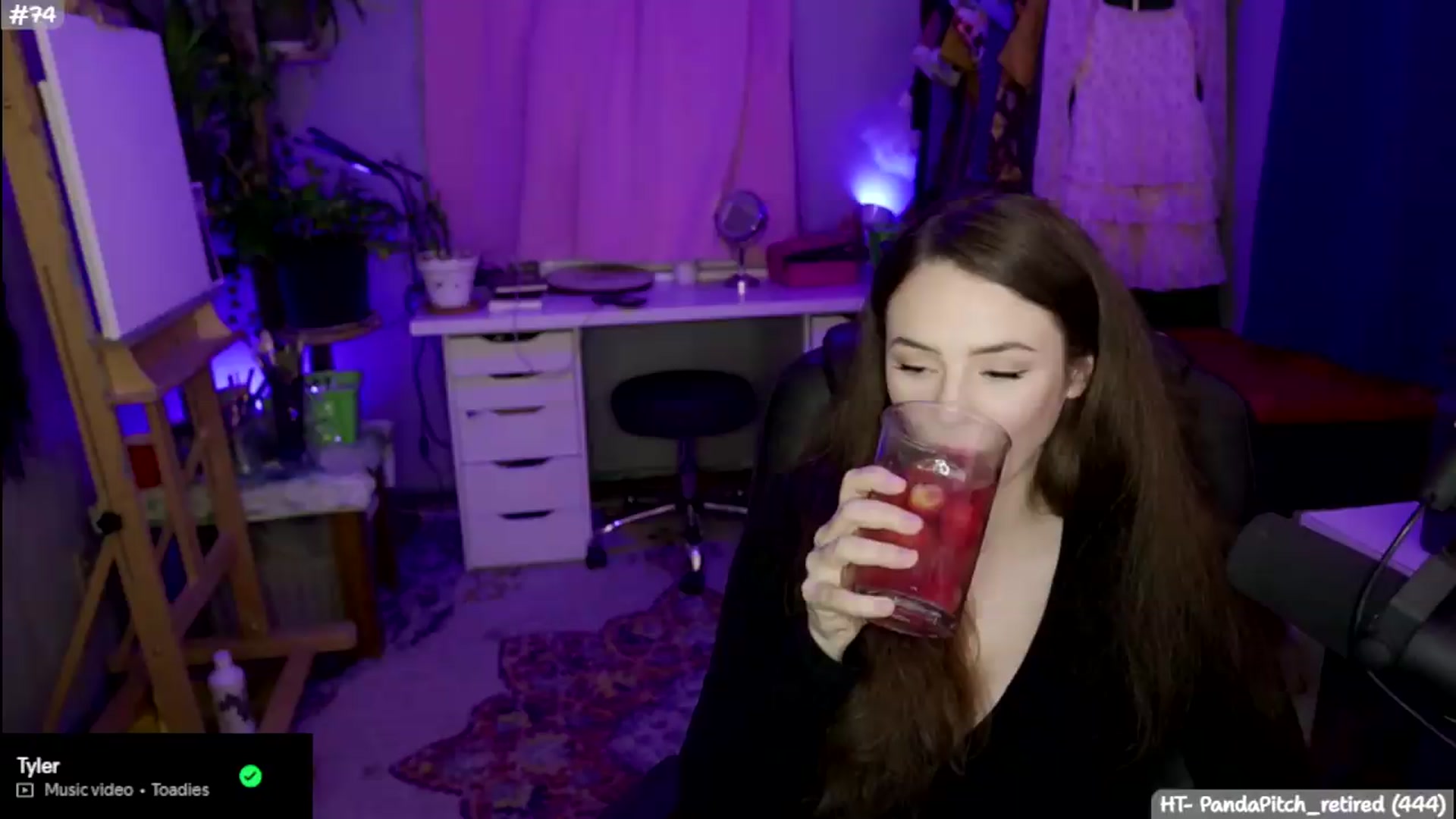 Gallery image thumbnail from SophieMcBrophie's myfreecams stream on, 08/04/2026, 03:01 image 10 of 20