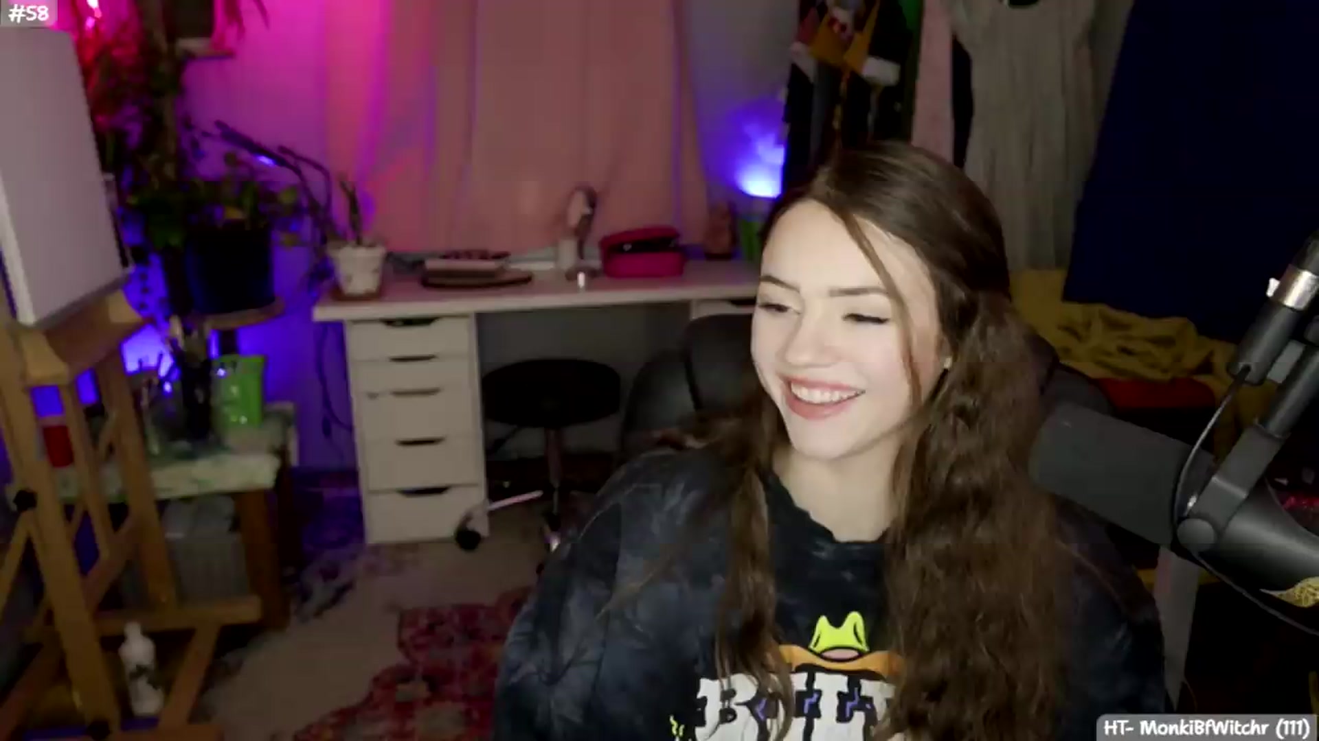 Gallery image thumbnail from SophieMcBrophie's myfreecams stream on, 08/11/2026, 03:04 image 4 of 20