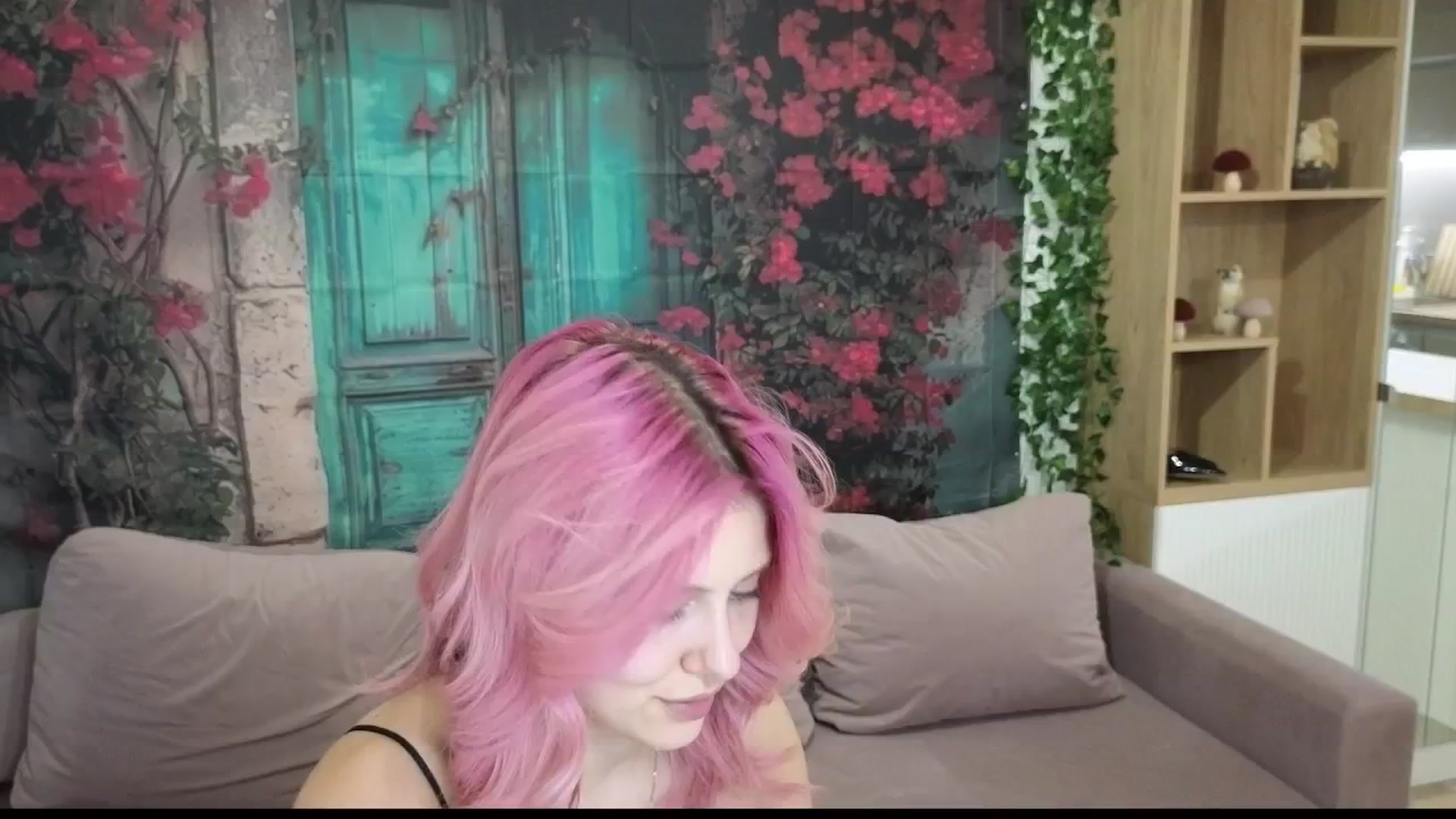Gallery image thumbnail from SophieReyX's myfreecams stream on, 09/27/2024, 15:35 image 3 of 20