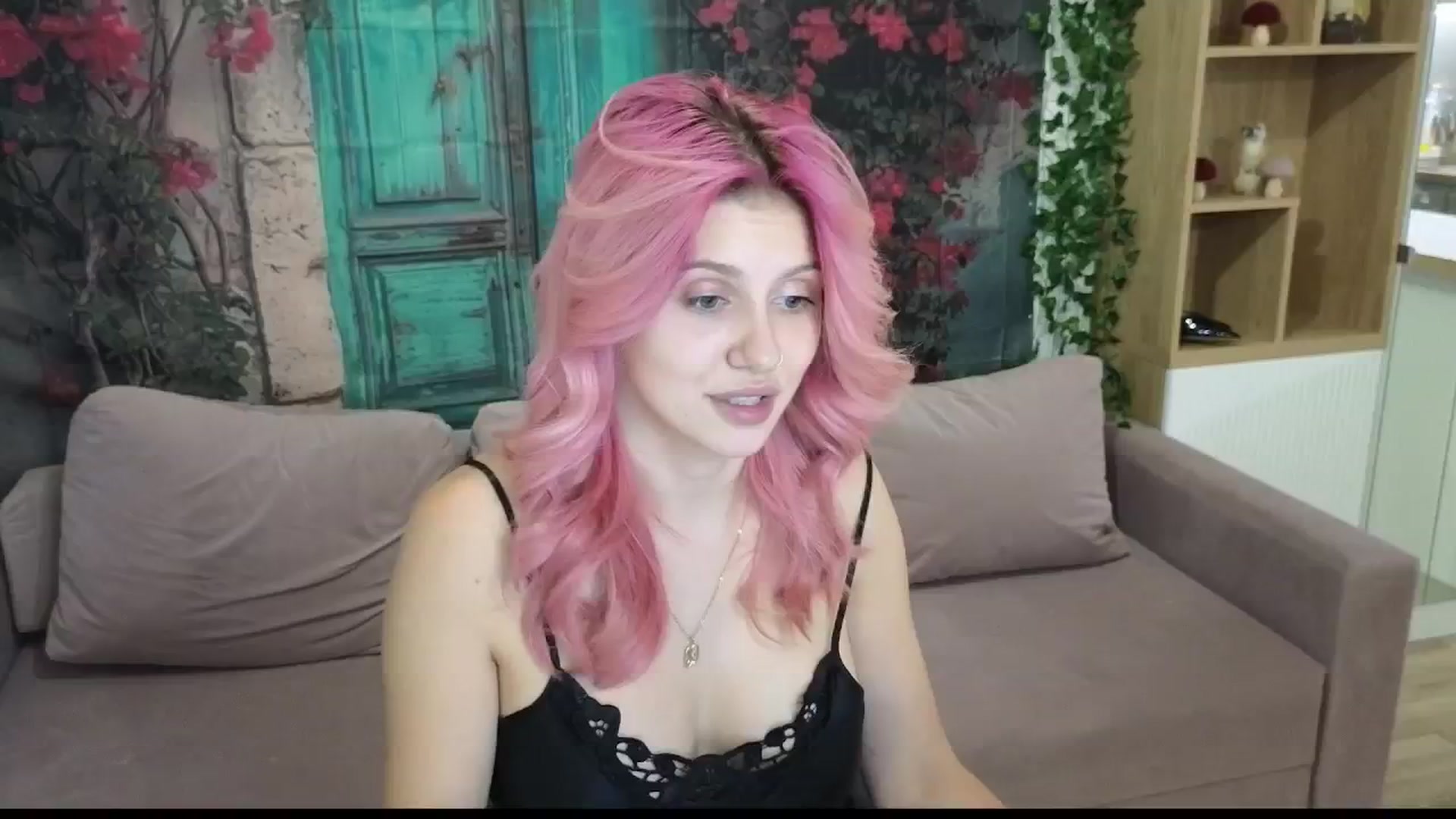 Gallery image thumbnail from SophieReyX's myfreecams stream on, 09/27/2024, 15:35 image 7 of 20