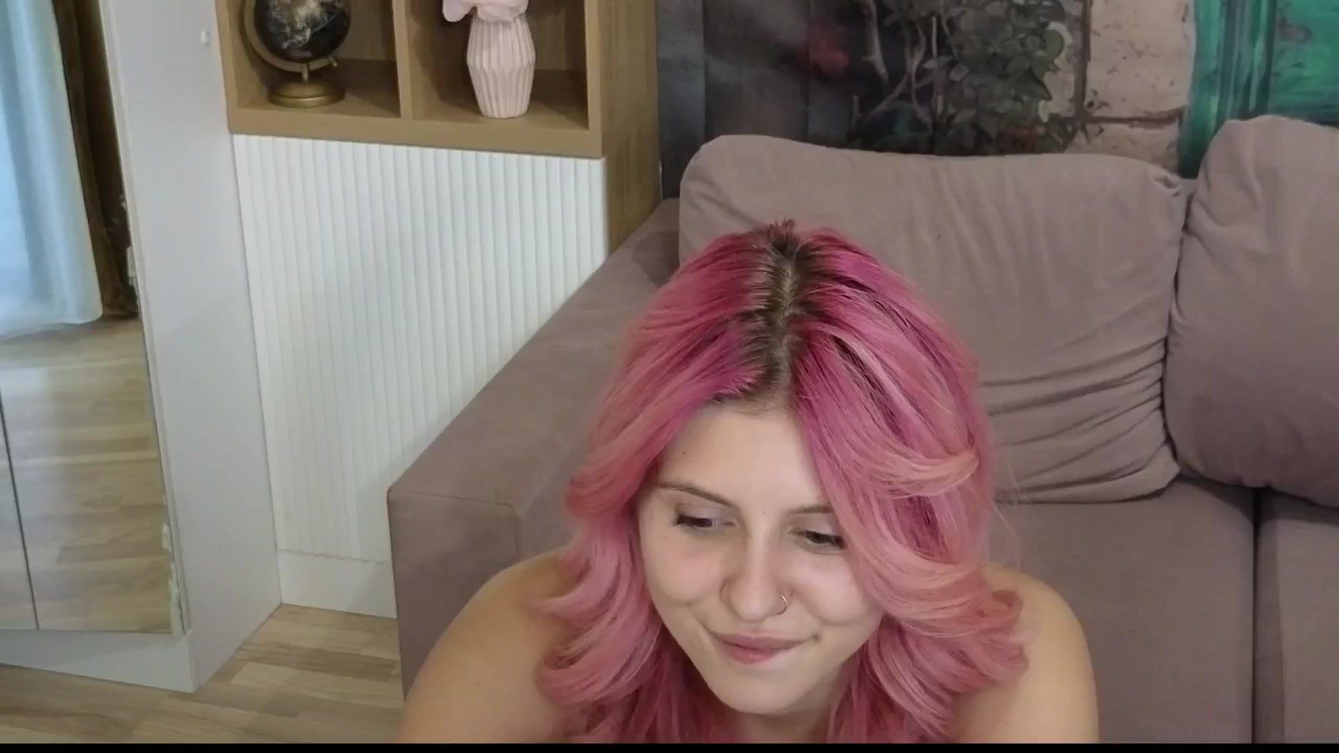 Gallery image thumbnail from SophieReyX's myfreecams stream on, 09/27/2024, 15:35 image 17 of 20