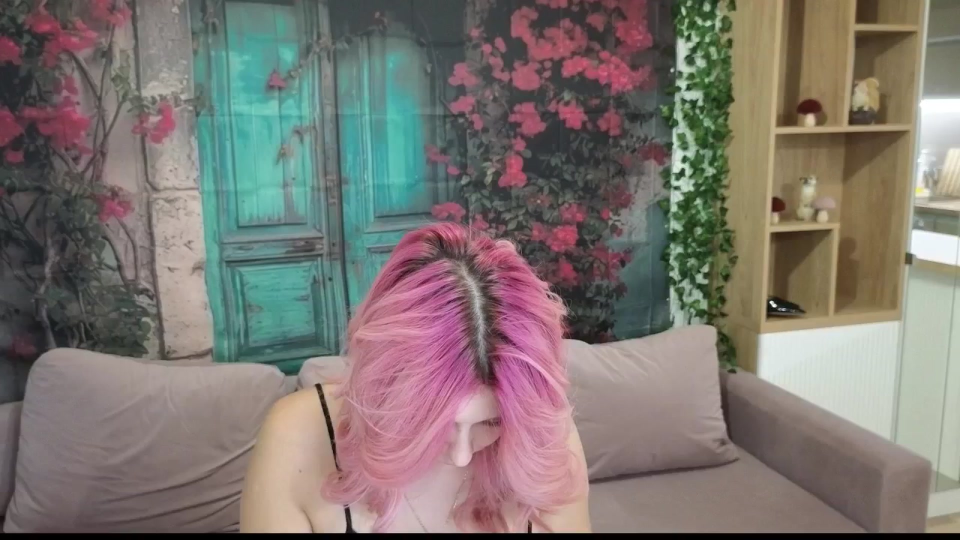 Gallery image thumbnail from SophieReyX's myfreecams stream on, 09/27/2024, 15:35 image 4 of 20