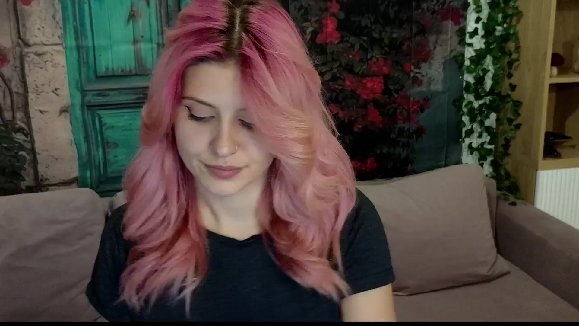 Gallery image thumbnail from SophieReyX's myfreecams stream on, 09/30/2024, 10:04 image 14 of 20