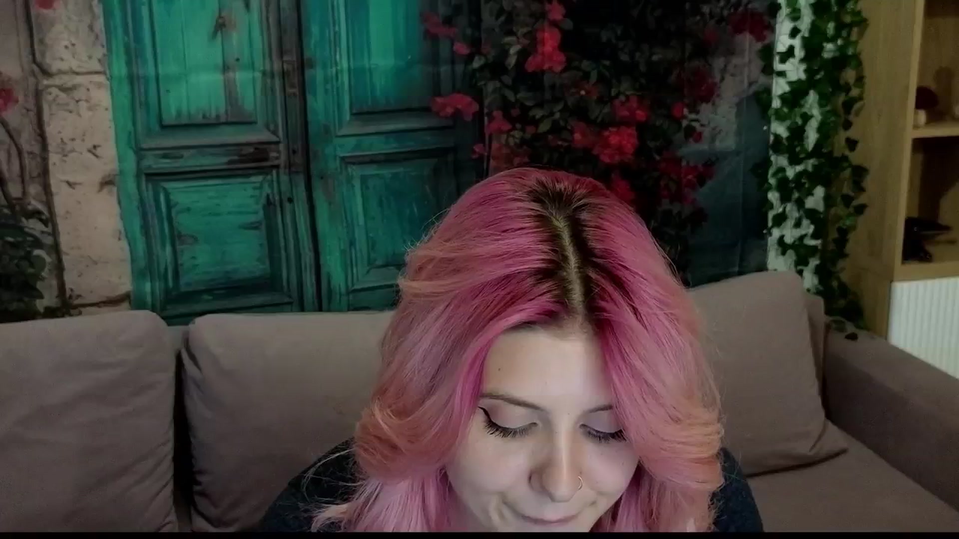 Gallery image thumbnail from SophieReyX's myfreecams stream on, 09/30/2024, 10:04 image 16 of 20