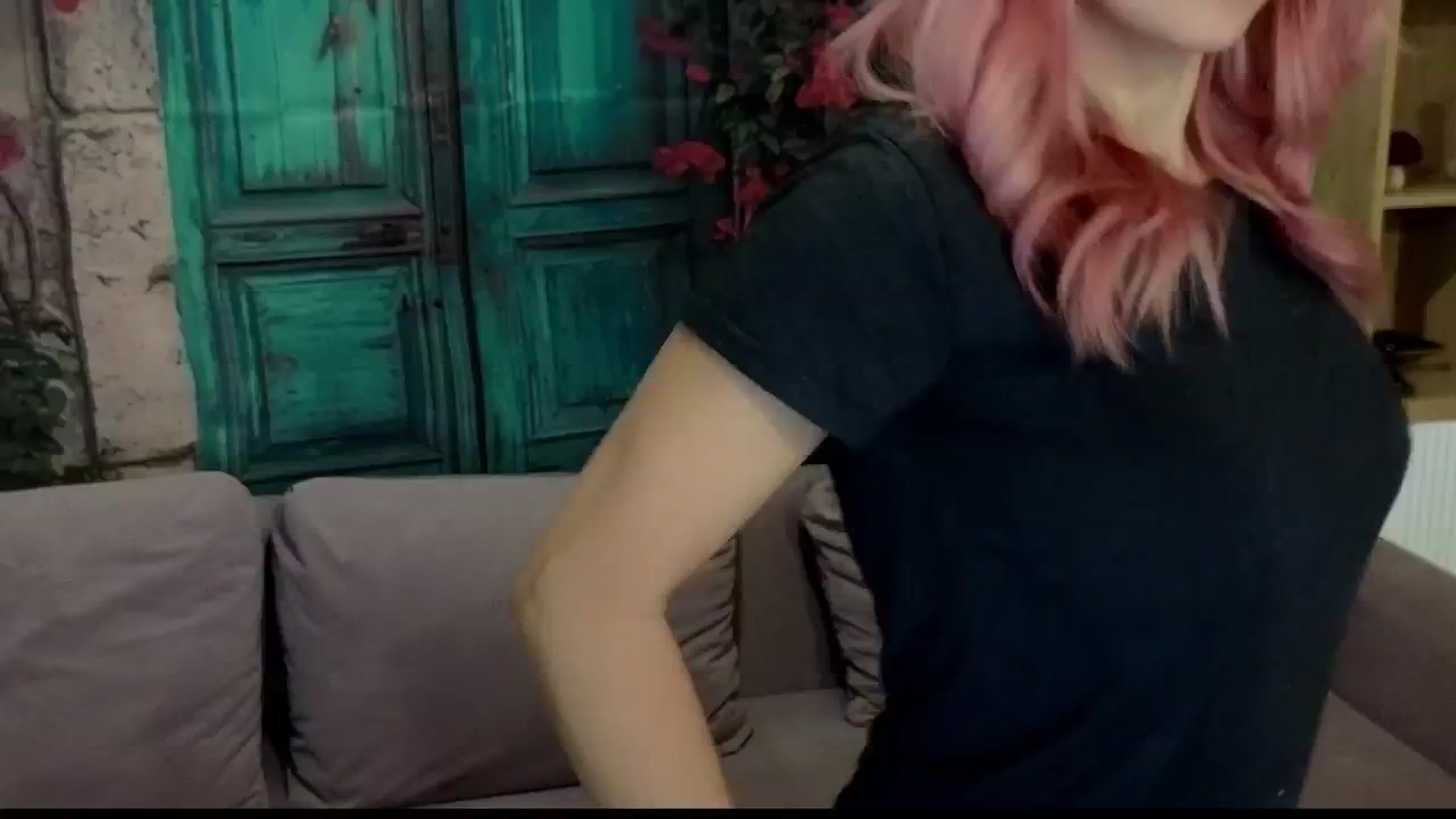 Gallery image thumbnail from SophieReyX's myfreecams stream on, 09/30/2024, 10:04 image 13 of 20