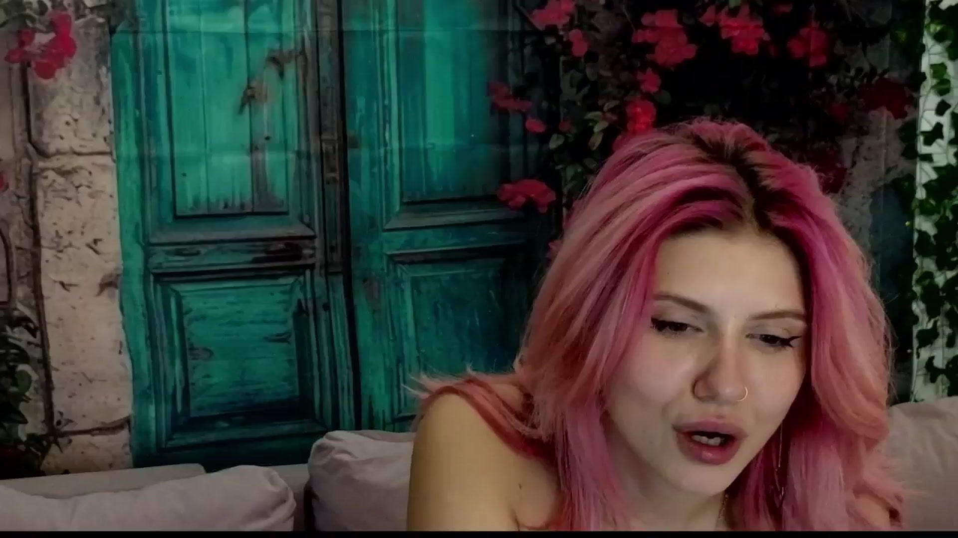 Gallery image thumbnail from SophieReyX's myfreecams stream on, 10/01/2024, 12:15 image 10 of 20