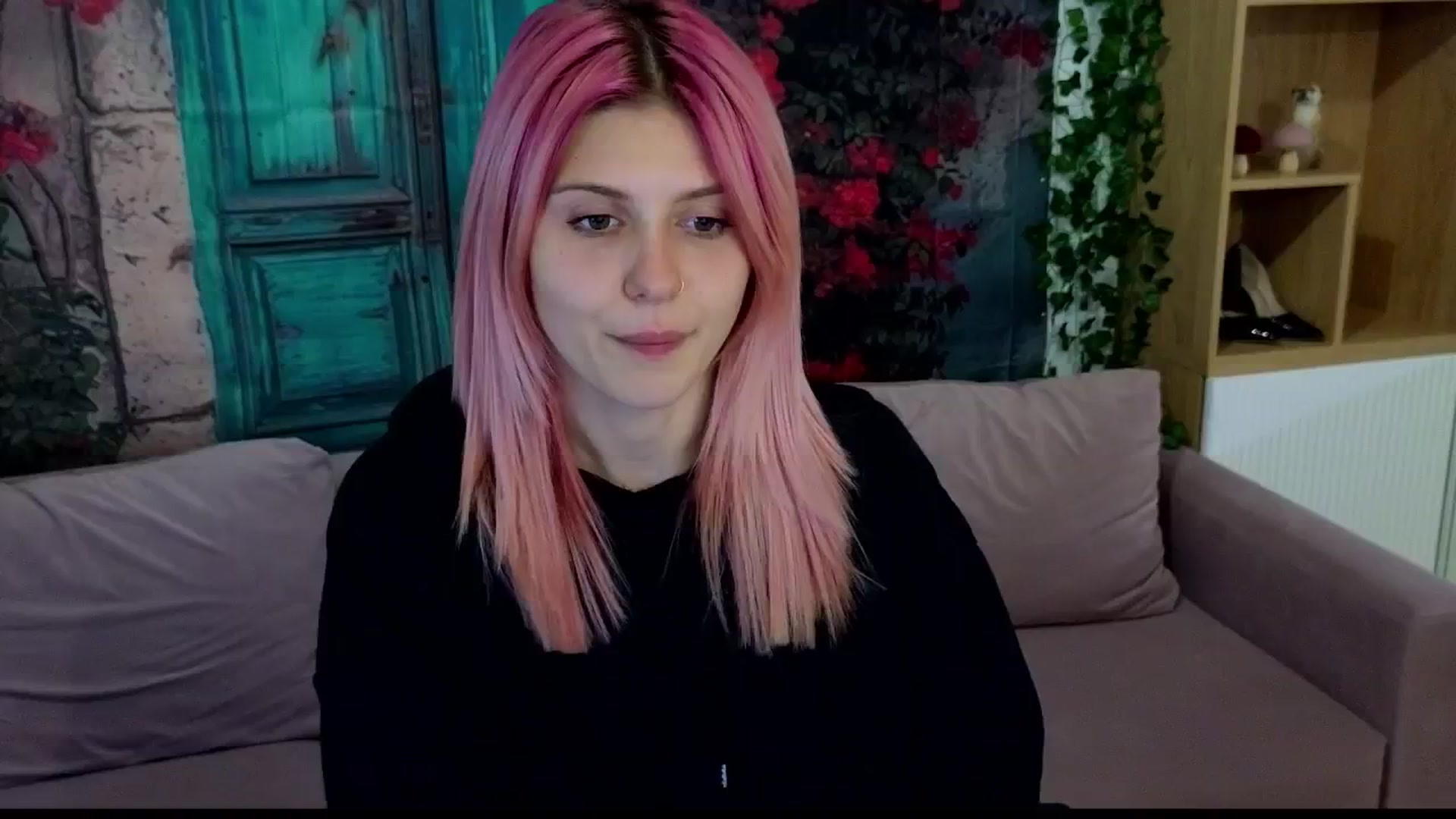 Gallery image thumbnail from SophieReyX's myfreecams stream on, 10/07/2024, 11:51 image 16 of 20