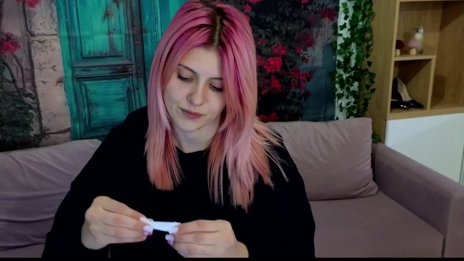 Gallery image thumbnail from SophieReyX's myfreecams stream on, 10/07/2024, 11:51 image 19 of 20