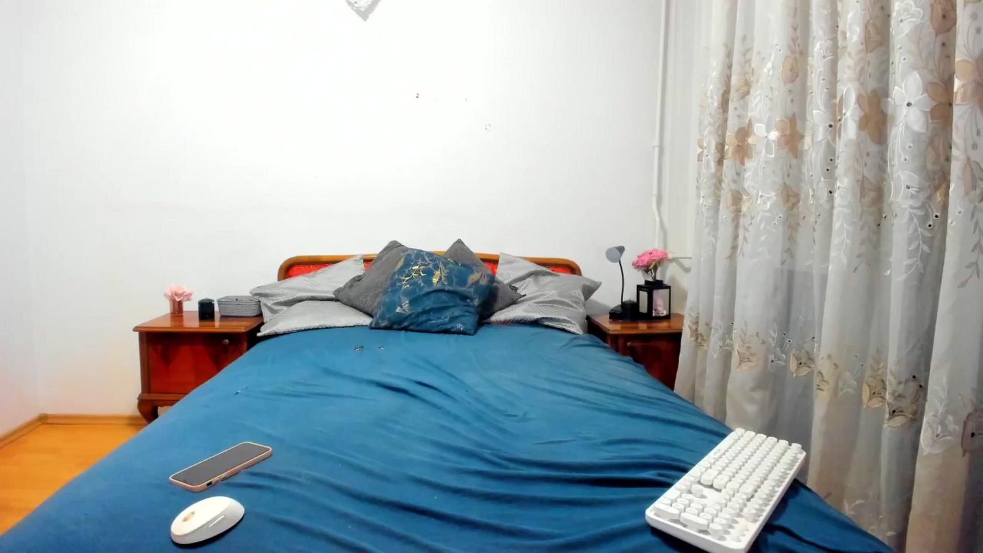 Gallery image thumbnail from SophieSin_'s myfreecams stream on, 01/27/2026, 18:00 image 3 of 20
