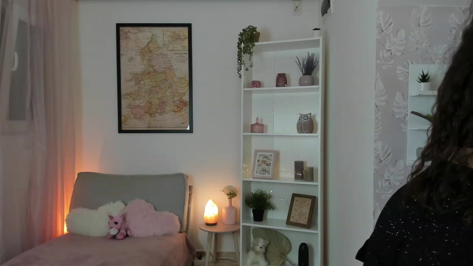Gallery image thumbnail from Sophie_Rain18's myfreecams stream on, 01/17/2023, 15:10 image 17 of 20